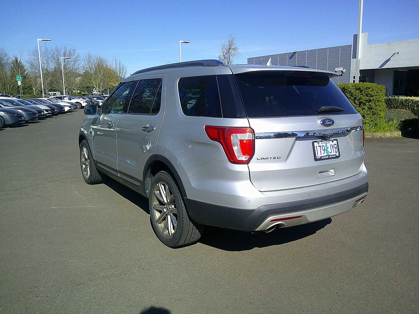 Thumbnail: 2016 Ford Explorer - 3