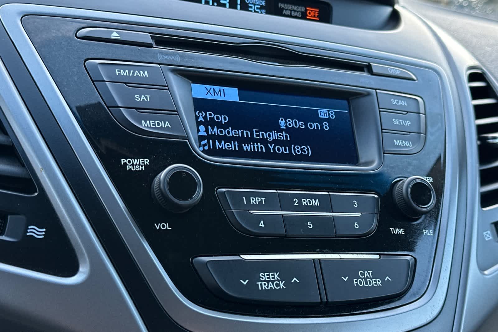 Thumbnail: 2014 Hyundai Elantra - 18