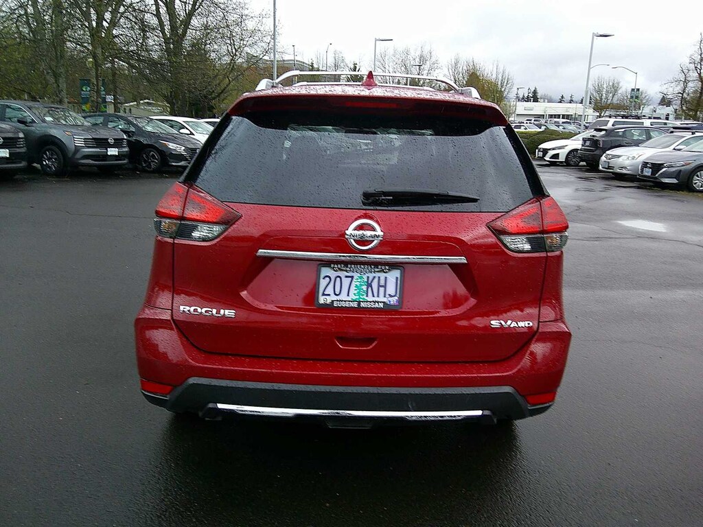 Used 2017 Nissan Rogue SV SUV