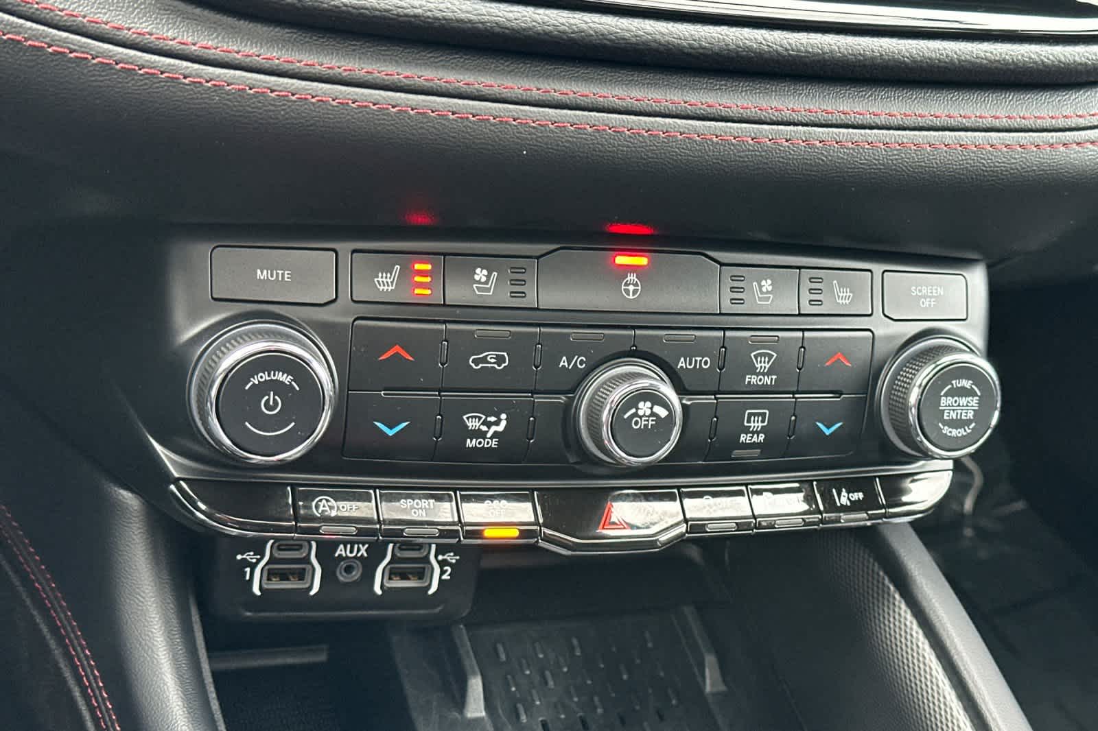 Thumbnail: 2025 Dodge Durango - 22