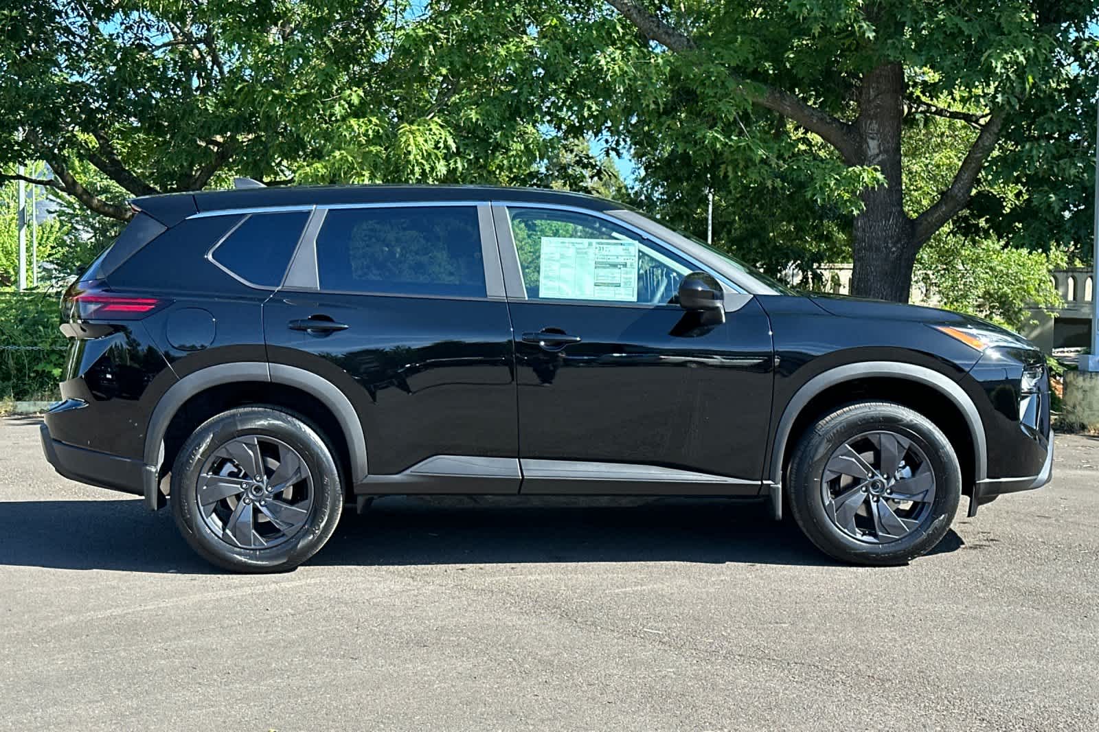 Thumbnail: 2026 Nissan Rogue - 8