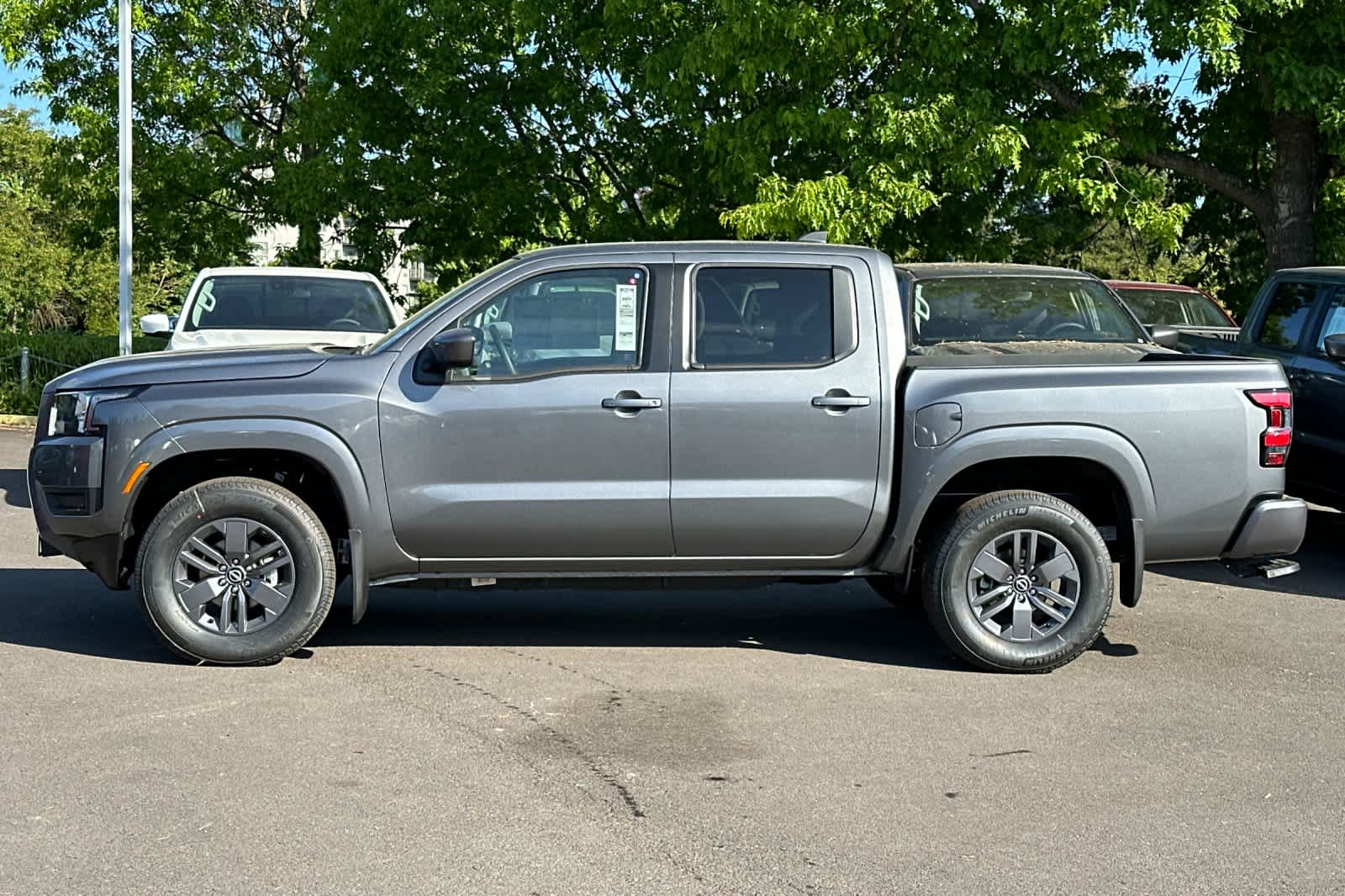 Thumbnail: 2025 Nissan Frontier - 5