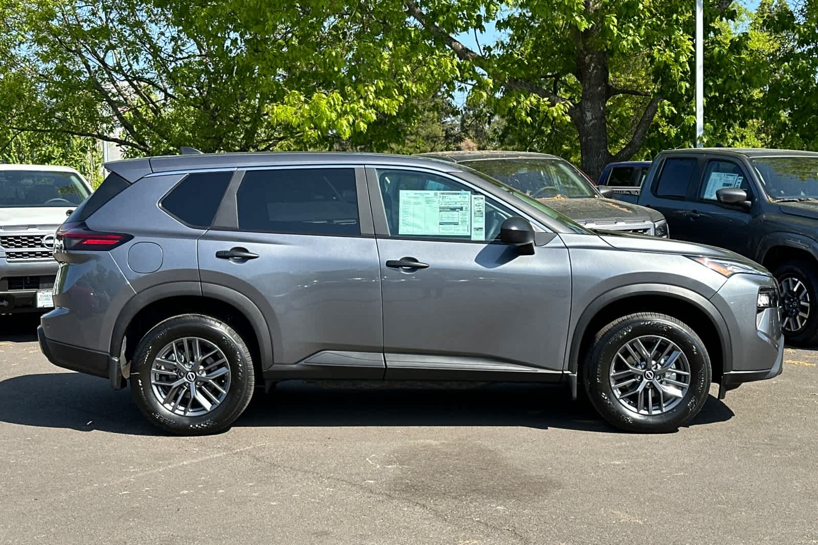 Thumbnail: 2025 Nissan Rogue - 8