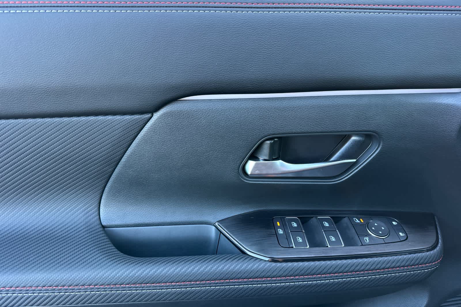 Thumbnail: 2025 Nissan Kicks - 12
