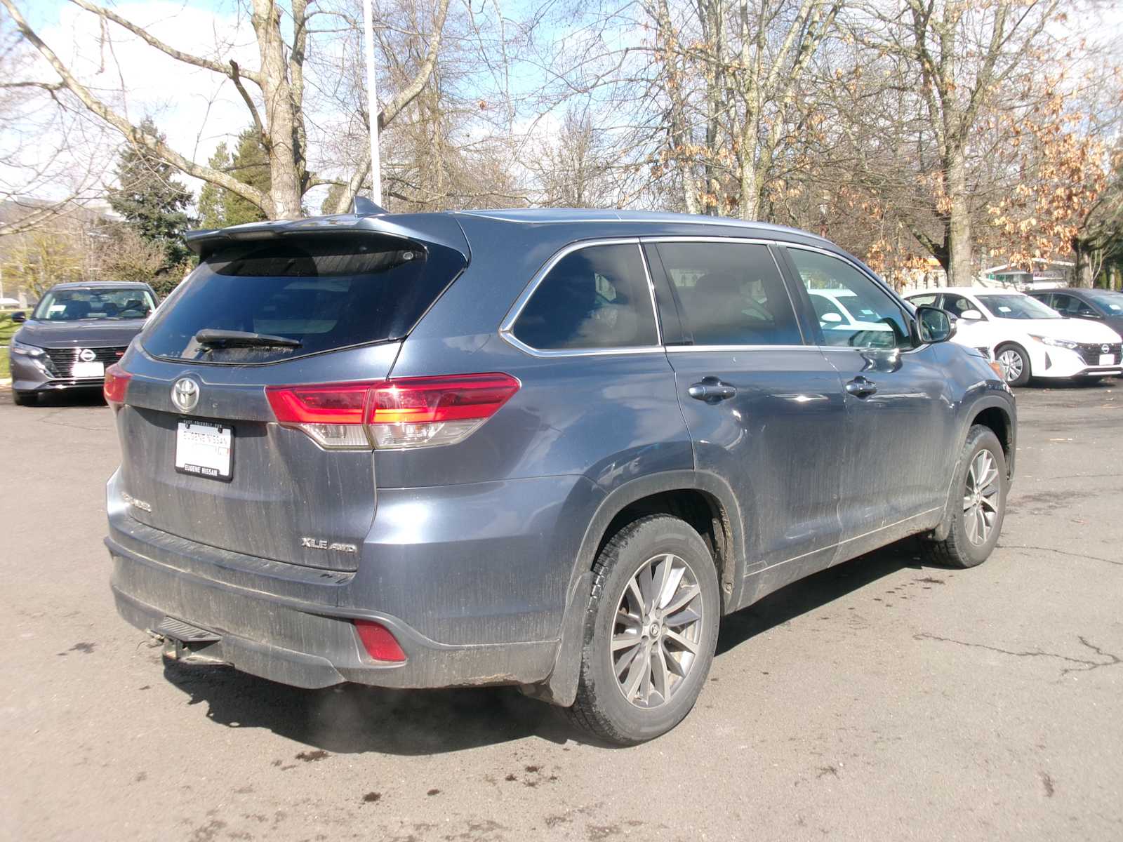 Thumbnail: 2017 Toyota Highlander - 5