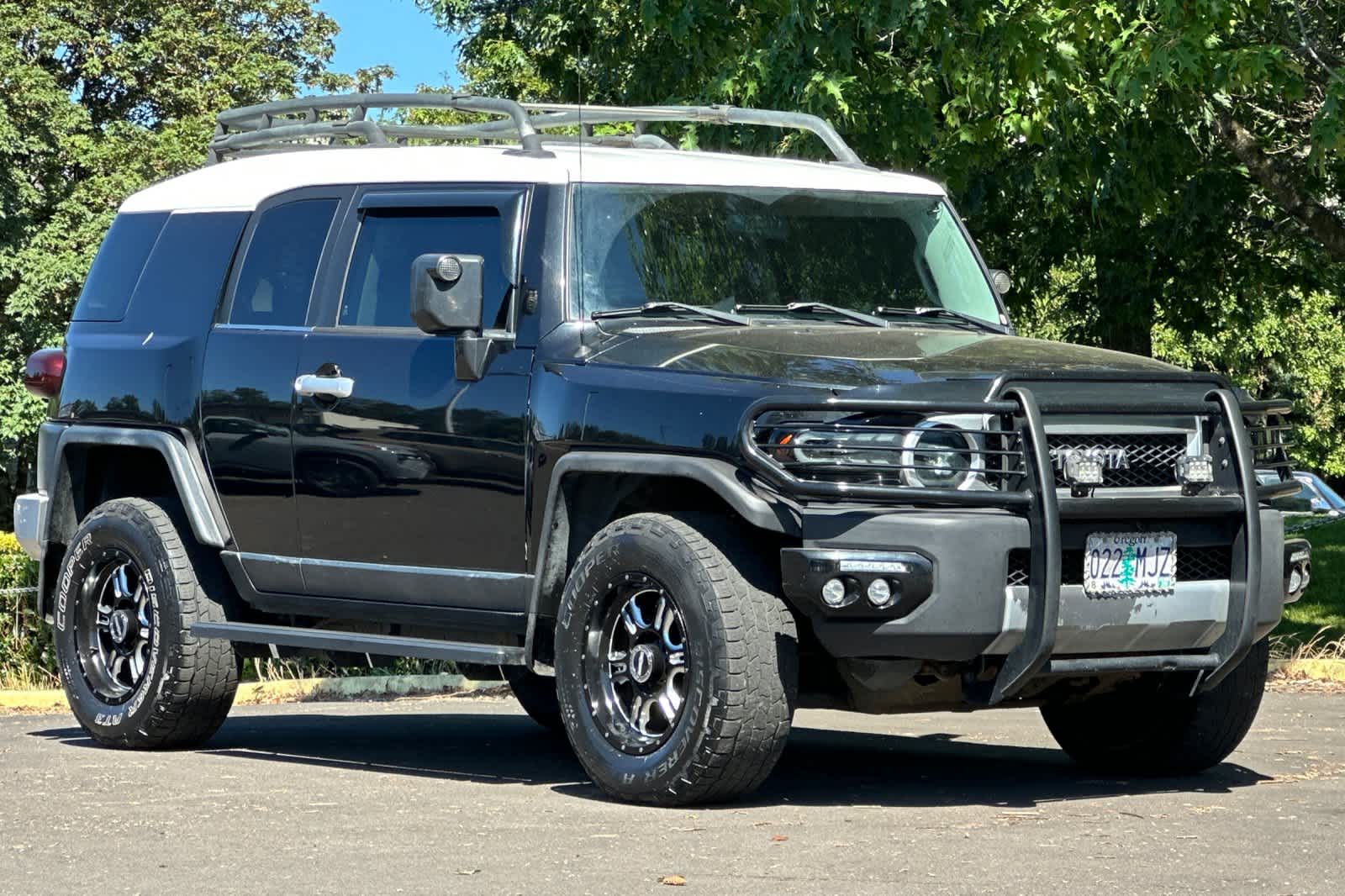 Thumbnail: 2007 Toyota FJ Cruiser - 8