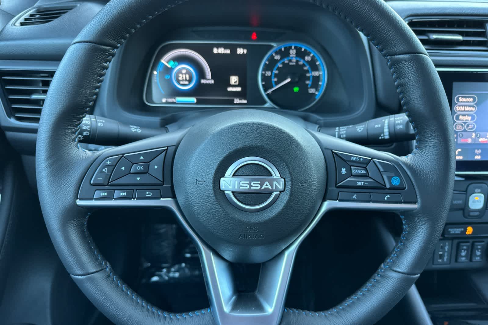 Thumbnail: 2025 Nissan Leaf - 24