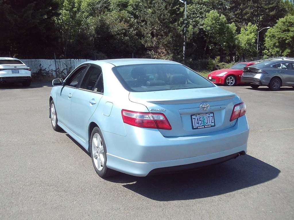 Used 2009 Toyota Camry SE Sedan