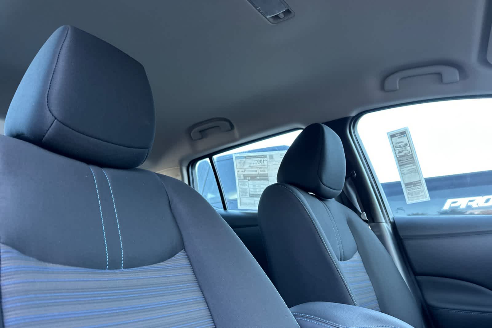 Thumbnail: 2025 Nissan Leaf - 17