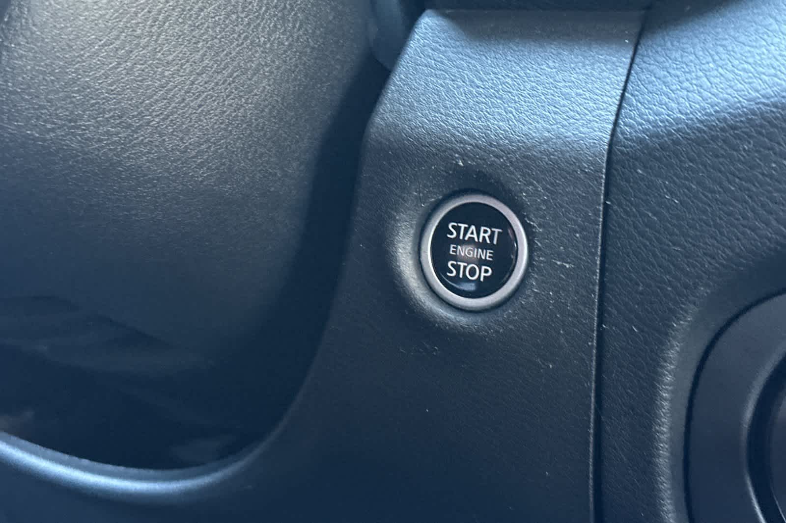 Thumbnail: 2023 Nissan Frontier - 21