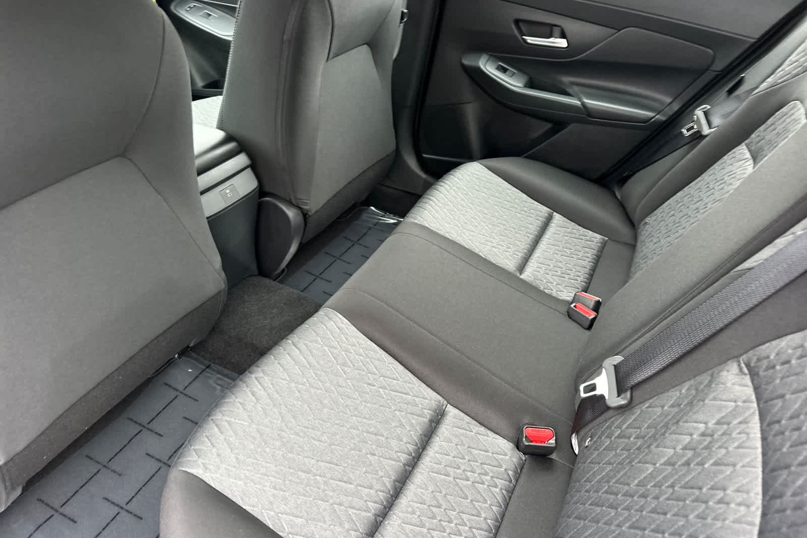 2026 Nissan Sentra SV - Photo 4