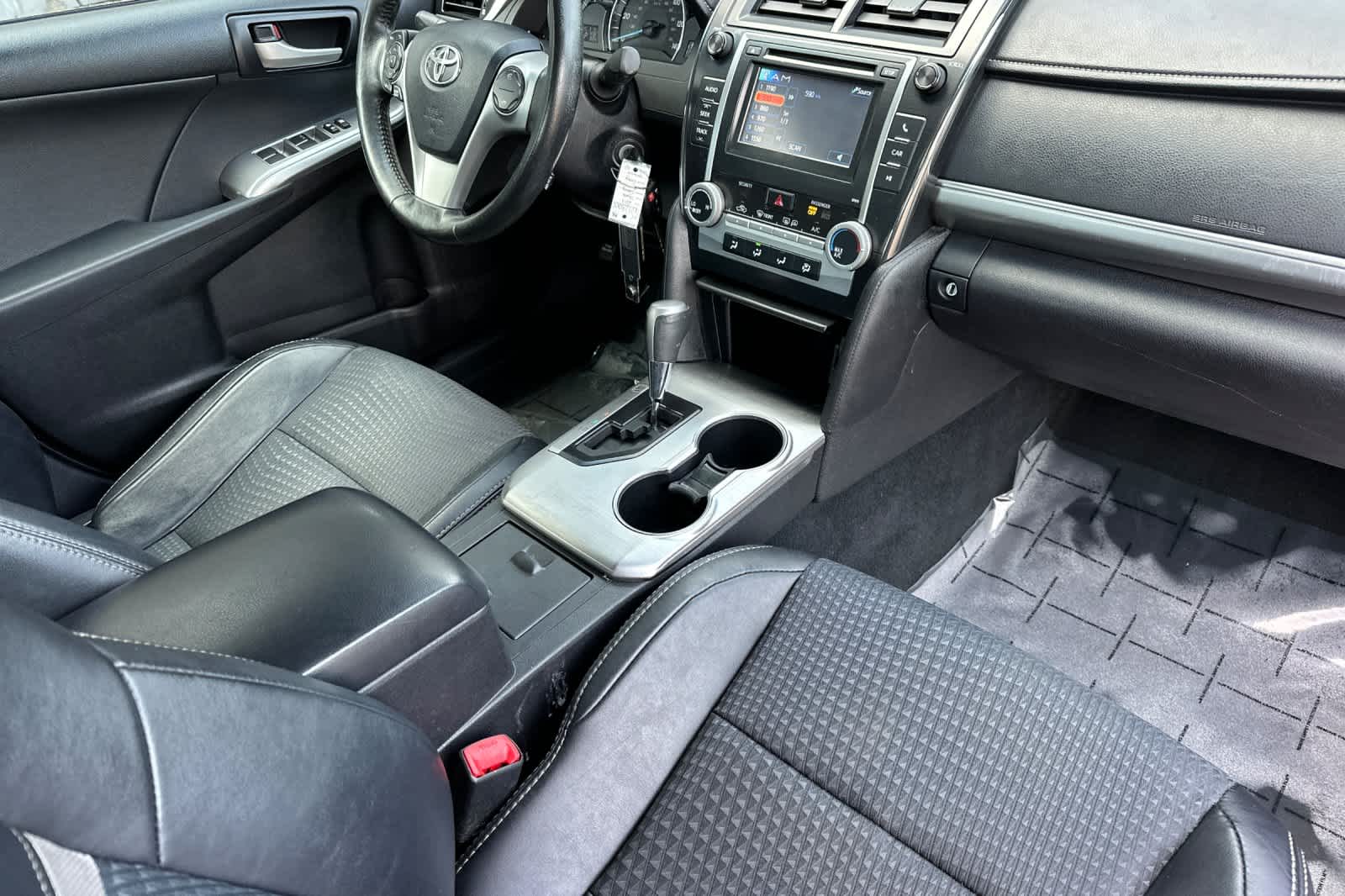 Thumbnail: 2013 Toyota Camry - 15
