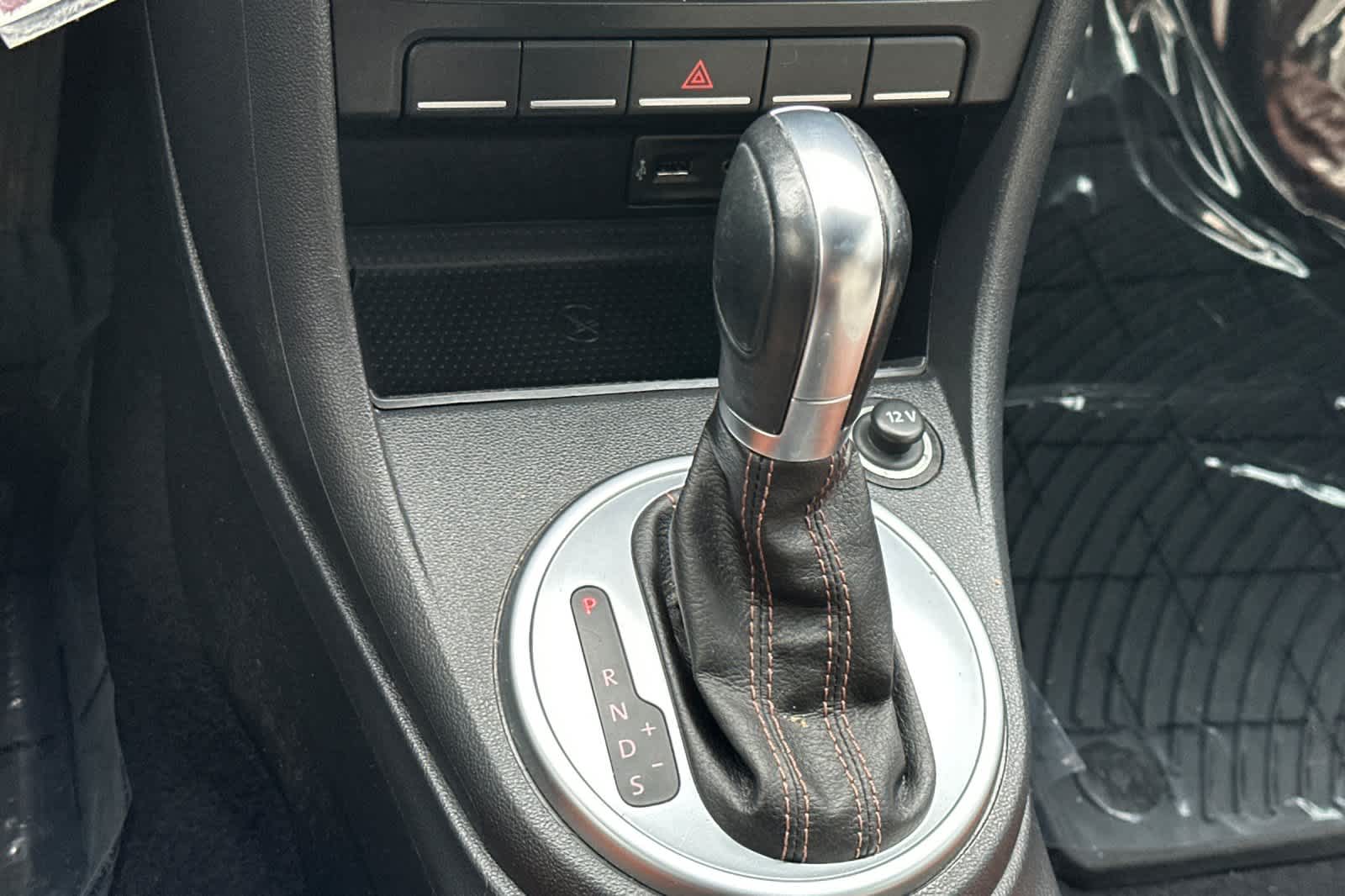 Thumbnail: 2017 Volkswagen Beetle - 22