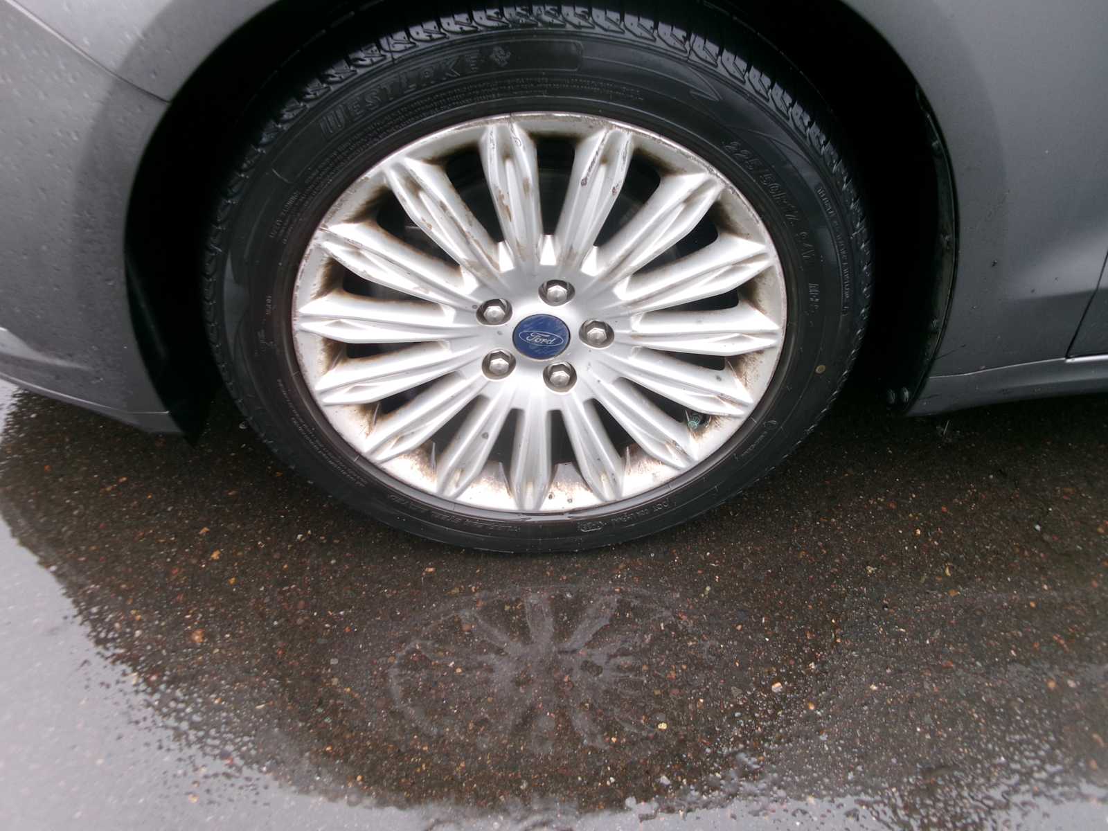 Thumbnail: 2014 Ford Fusion - 10