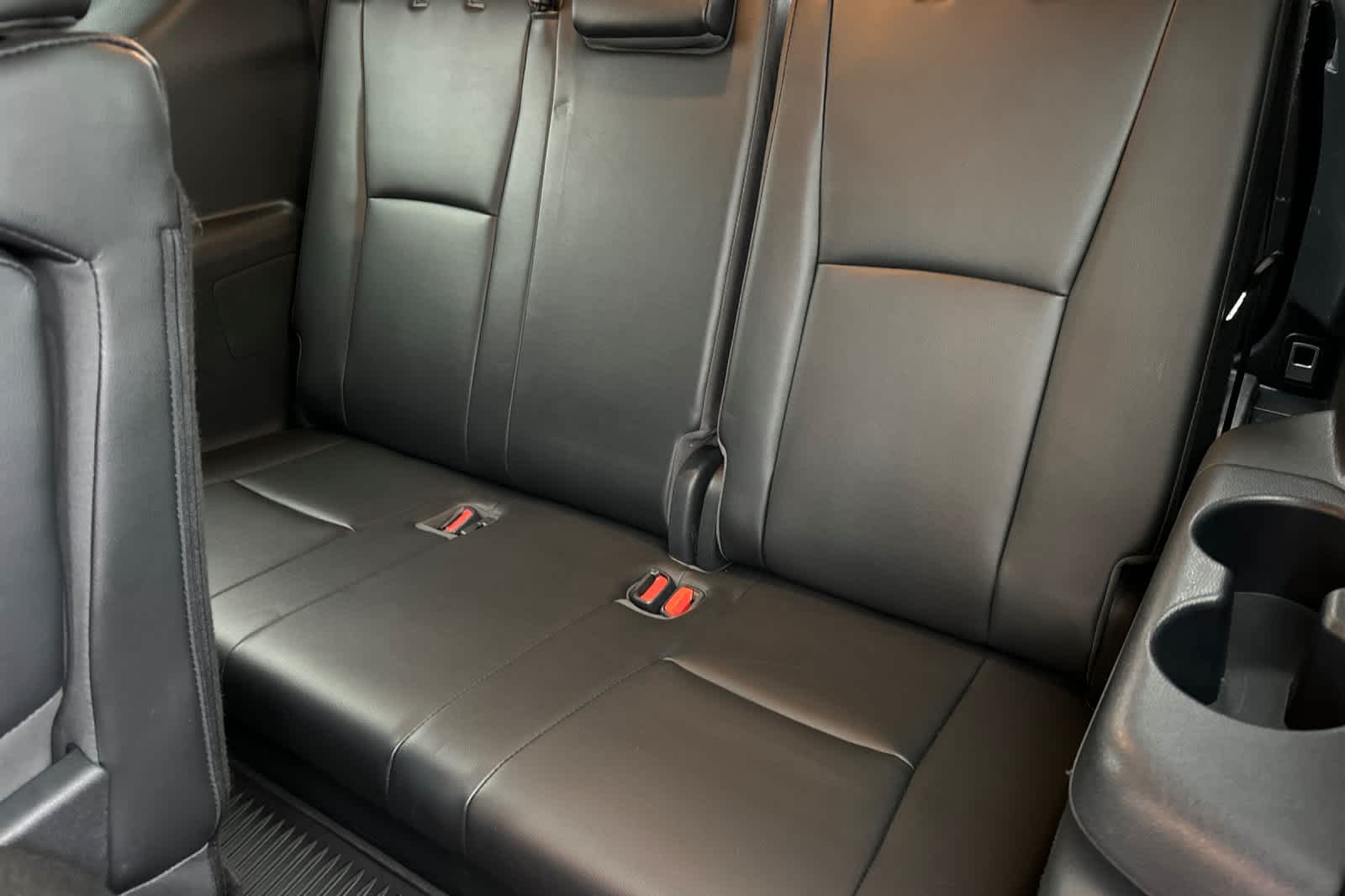 Thumbnail: 2023 Toyota Highlander - 15