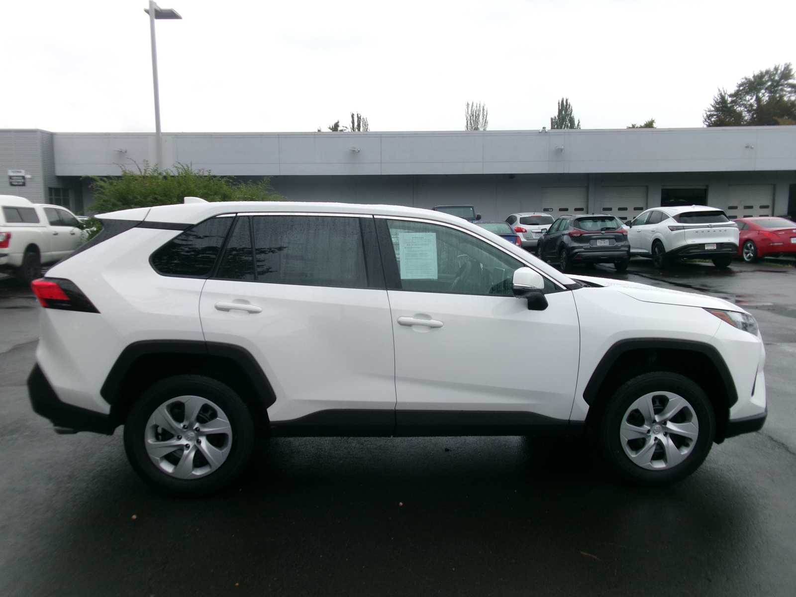 Thumbnail: 2025 Toyota RAV4 - 6