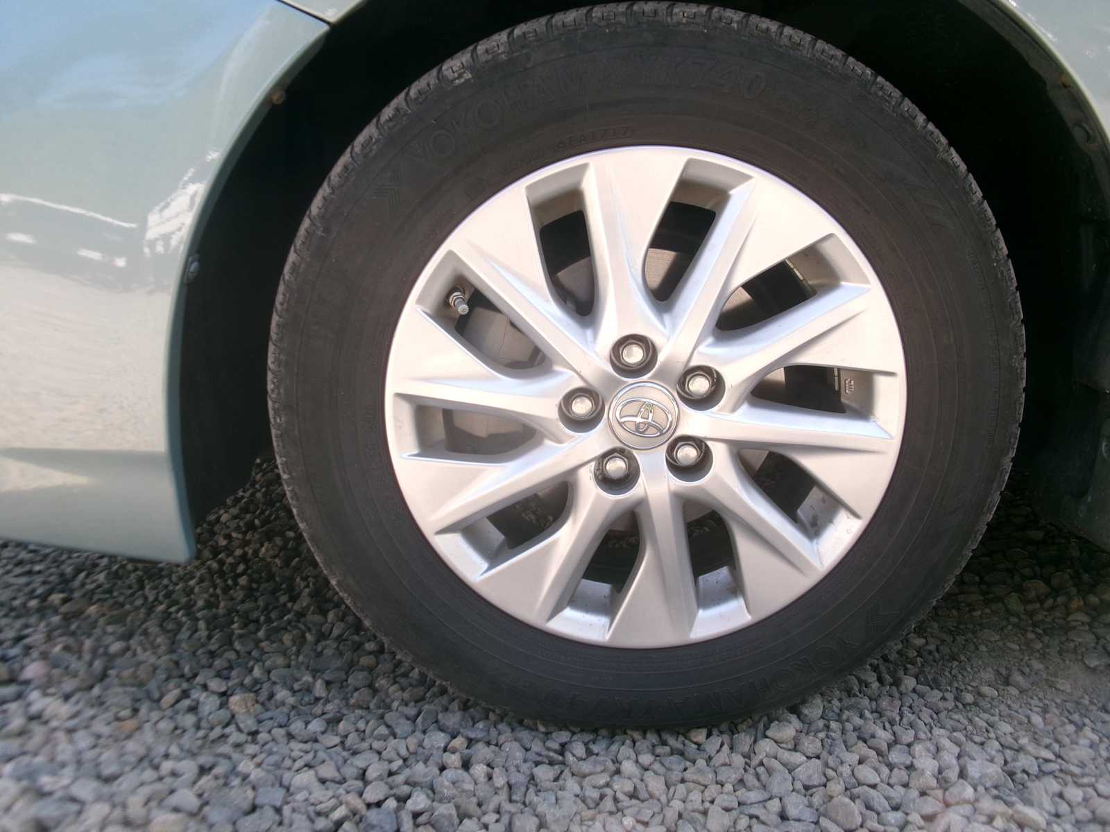 2014 Toyota Prius Plug-in 9