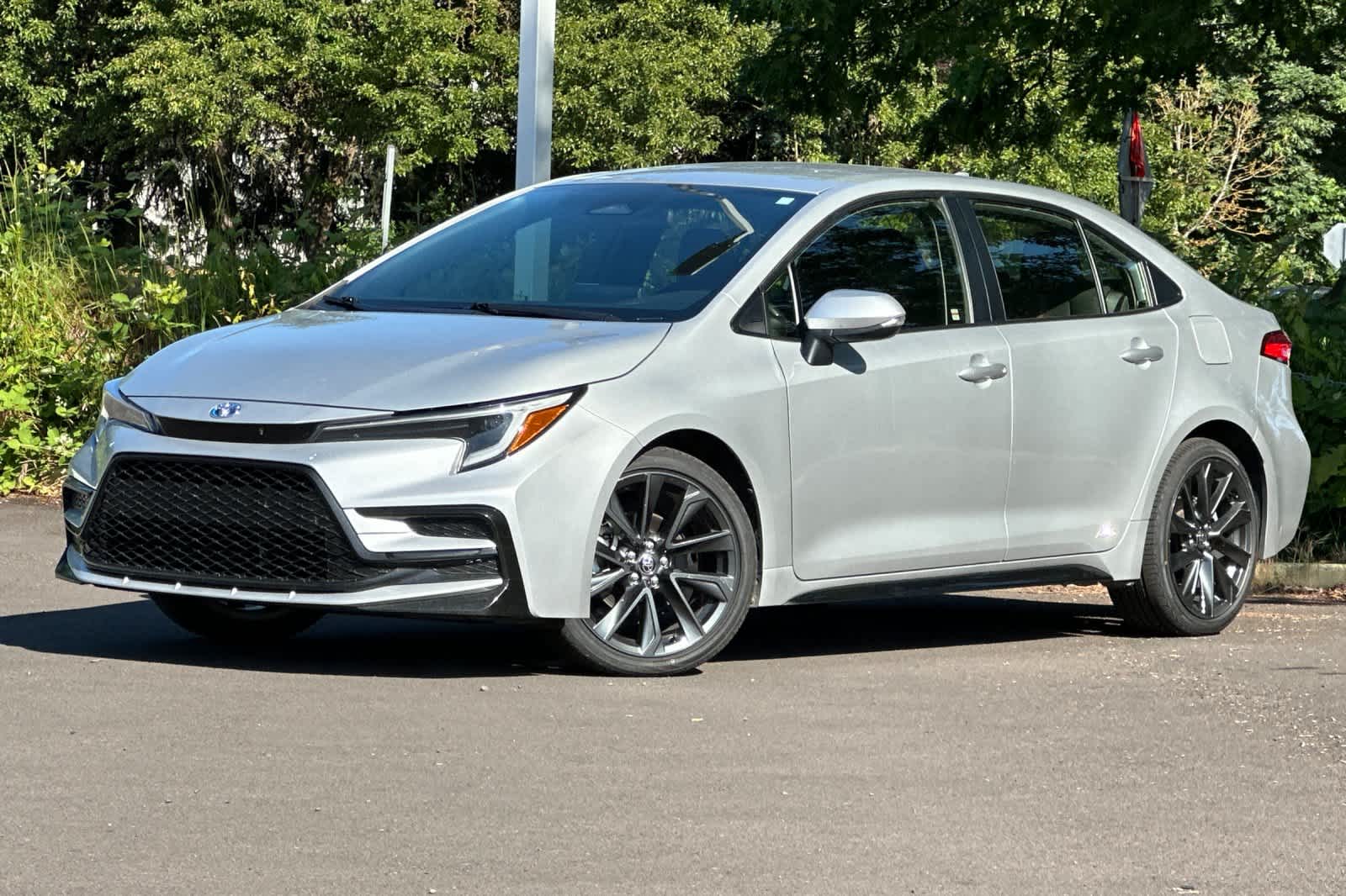 2024 Toyota Corolla SE Hybrid CVT AWD's photo