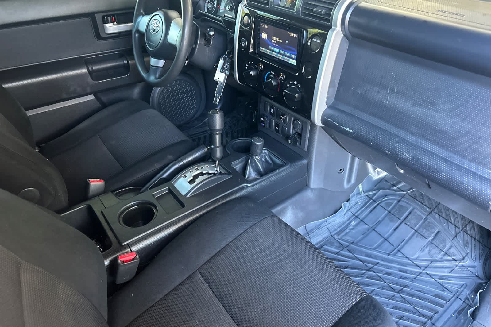 Thumbnail: 2007 Toyota FJ Cruiser - 15