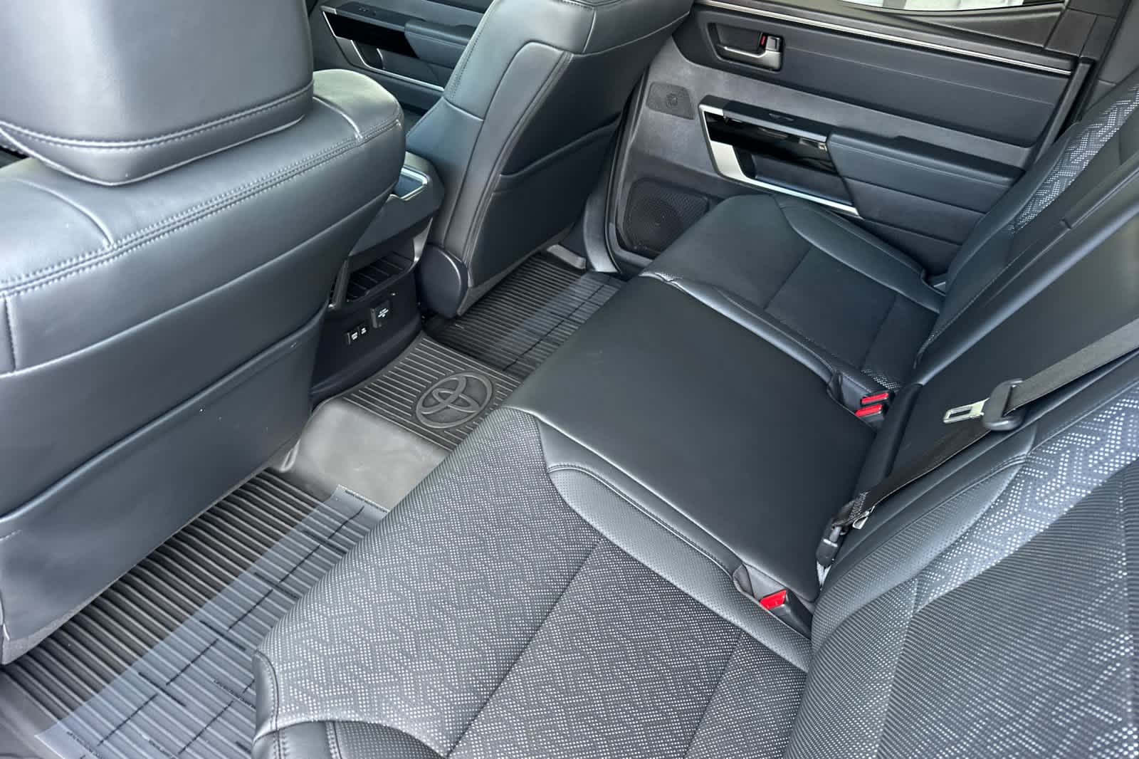 Thumbnail: 2025 Toyota Tundra - 4