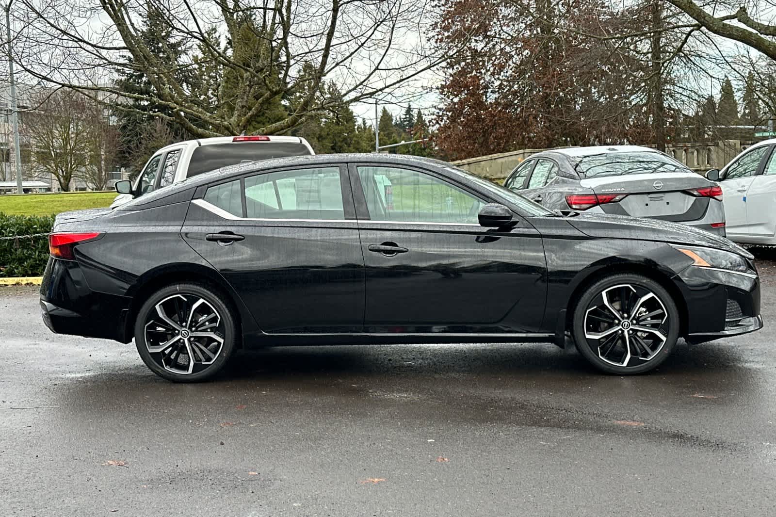 Thumbnail: 2025 Nissan Altima - 8