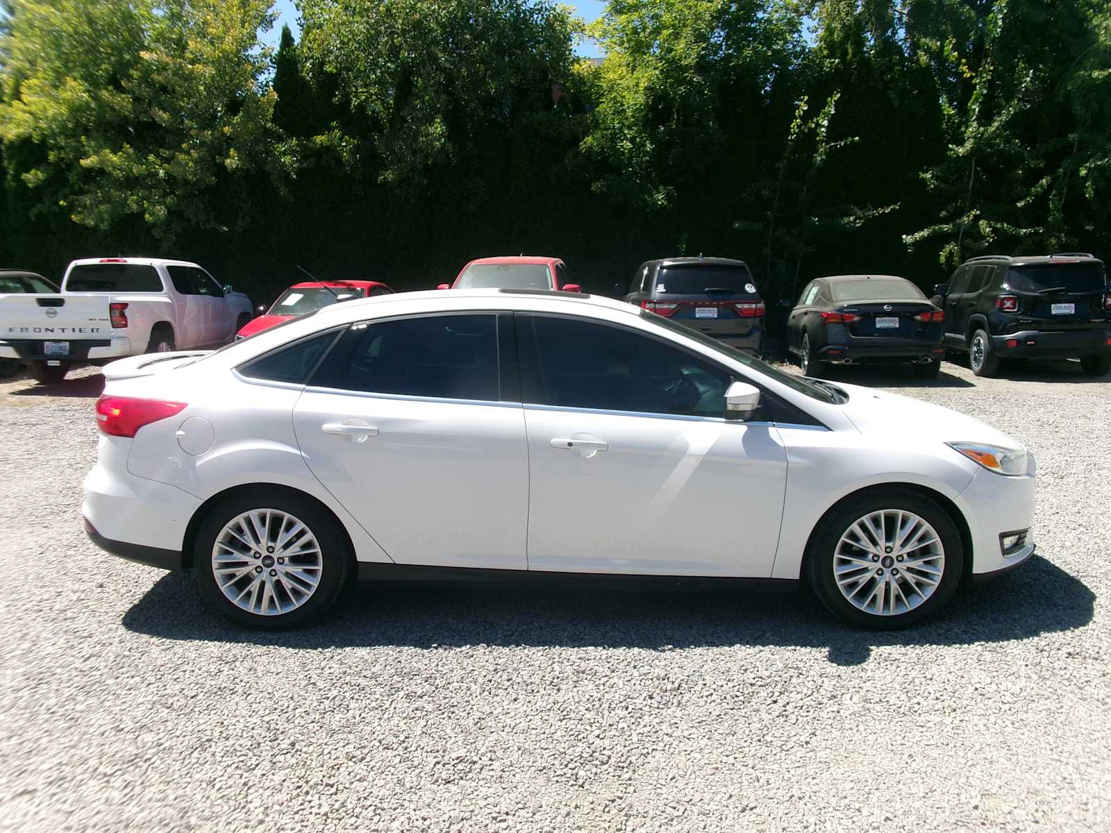 Thumbnail: 2017 Ford Focus - 6