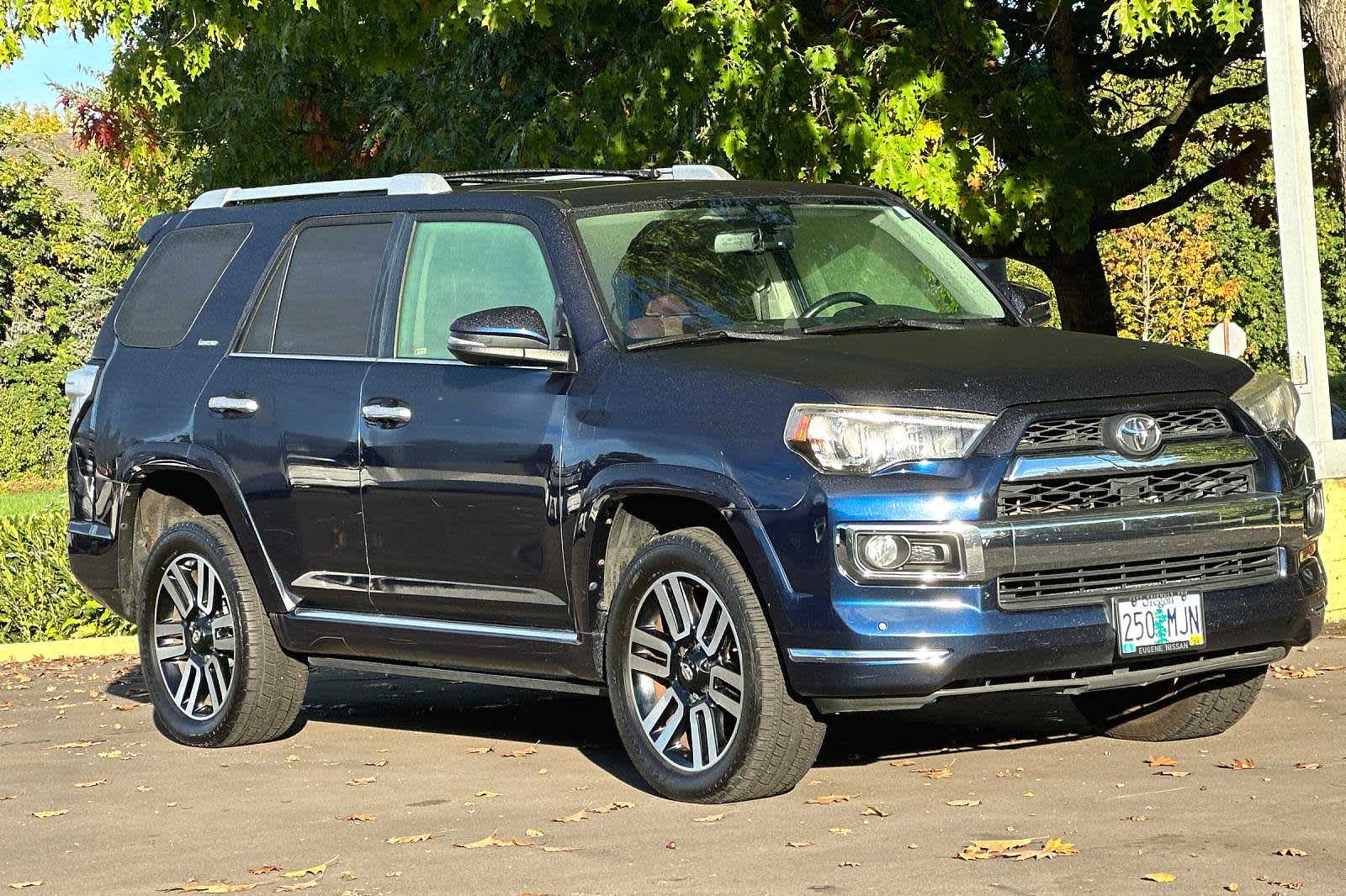 Thumbnail: 2014 Toyota 4Runner - 9