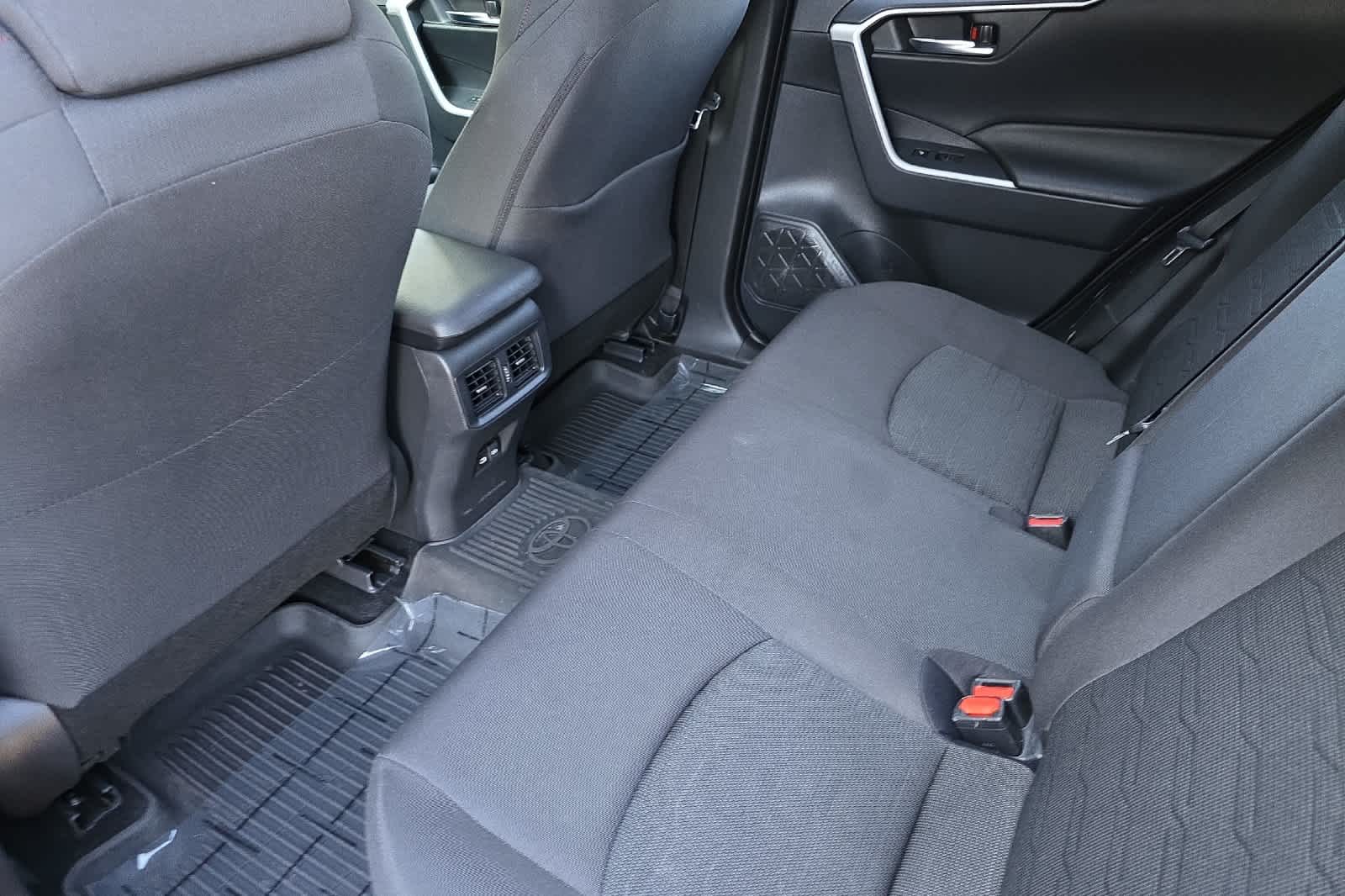 2023 Toyota RAV4 Prime SE photo 4