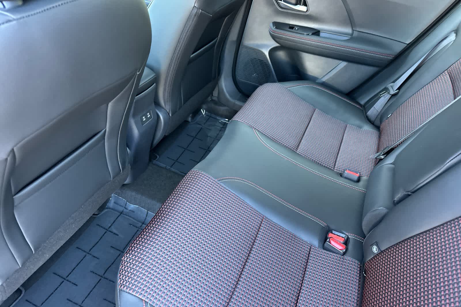 Thumbnail: 2025 Nissan Kicks - 4