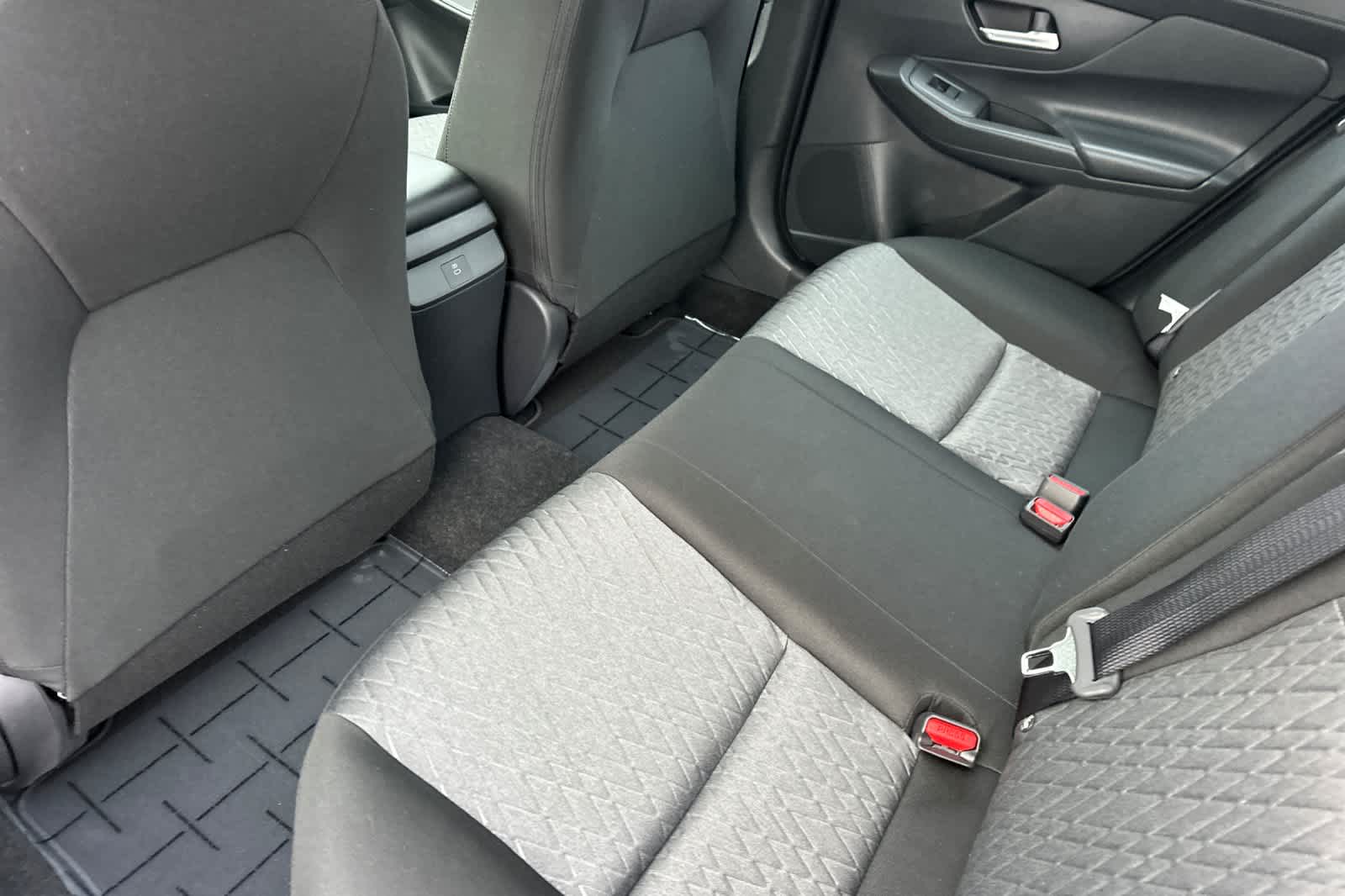 Thumbnail: 2026 Nissan Sentra - 4