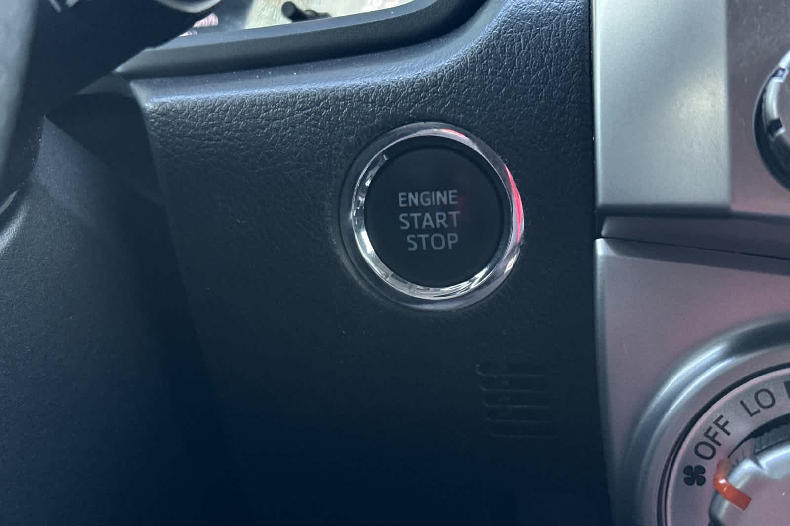 Thumbnail: 2021 Toyota 4Runner - 23