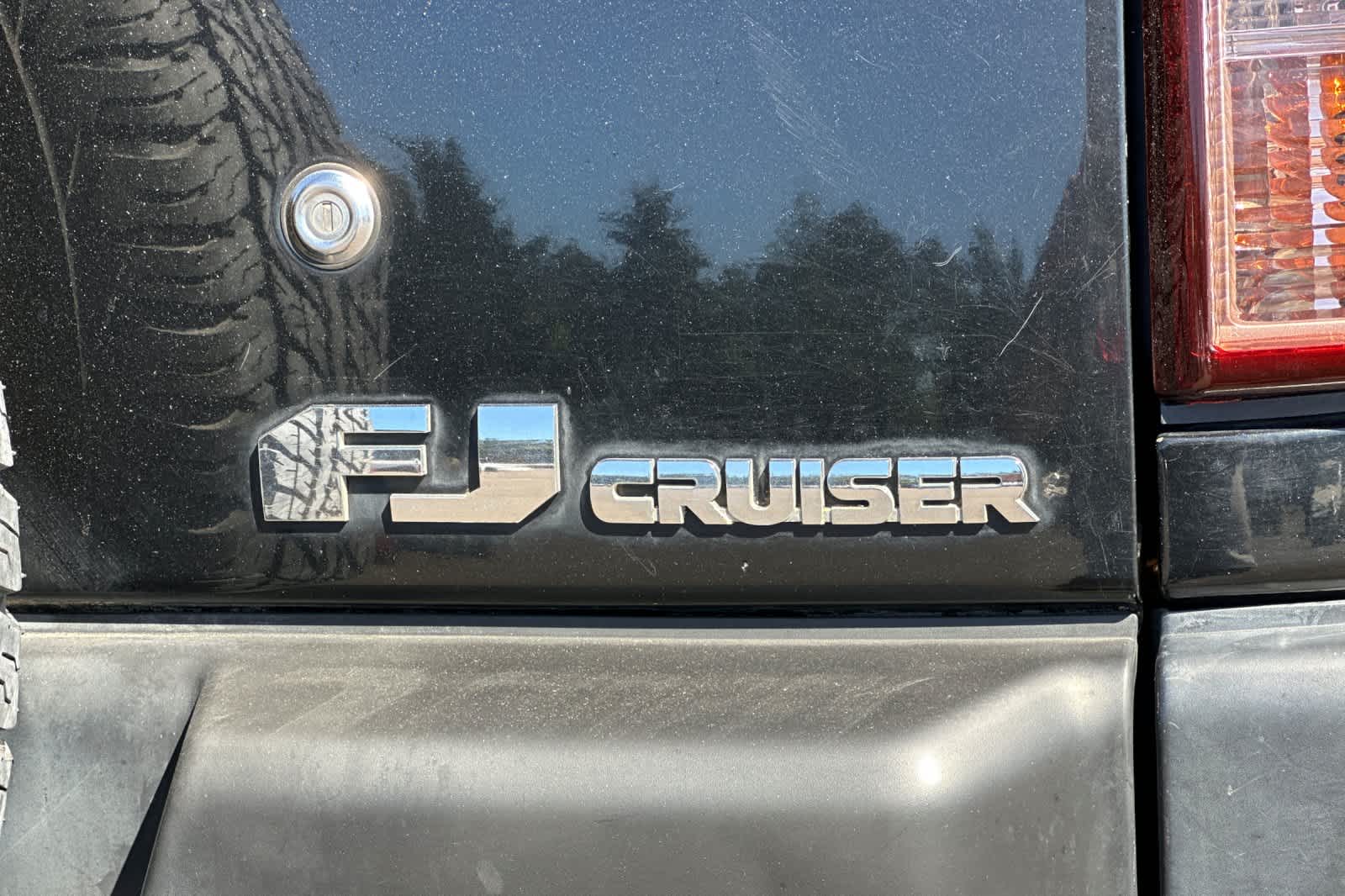 Thumbnail: 2007 Toyota FJ Cruiser - 25