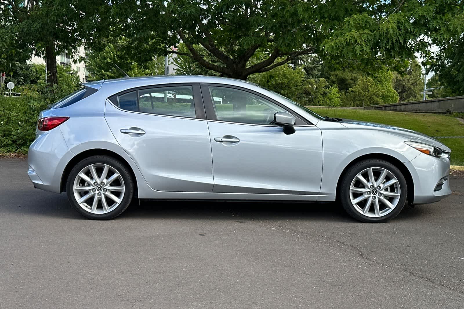 Thumbnail: 2017 Mazda Mazda3 - 7