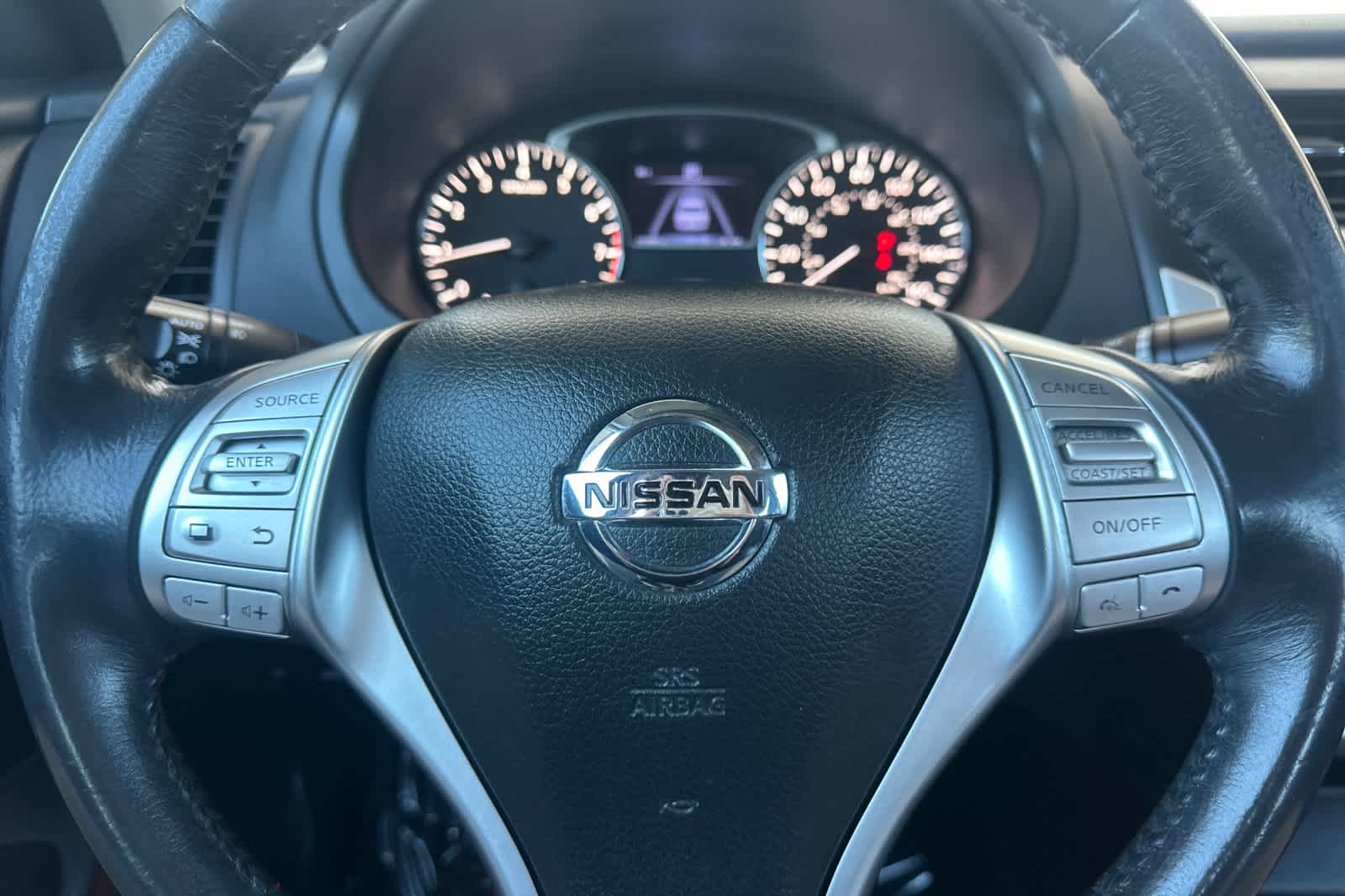 Thumbnail: 2017 Nissan Altima - 22