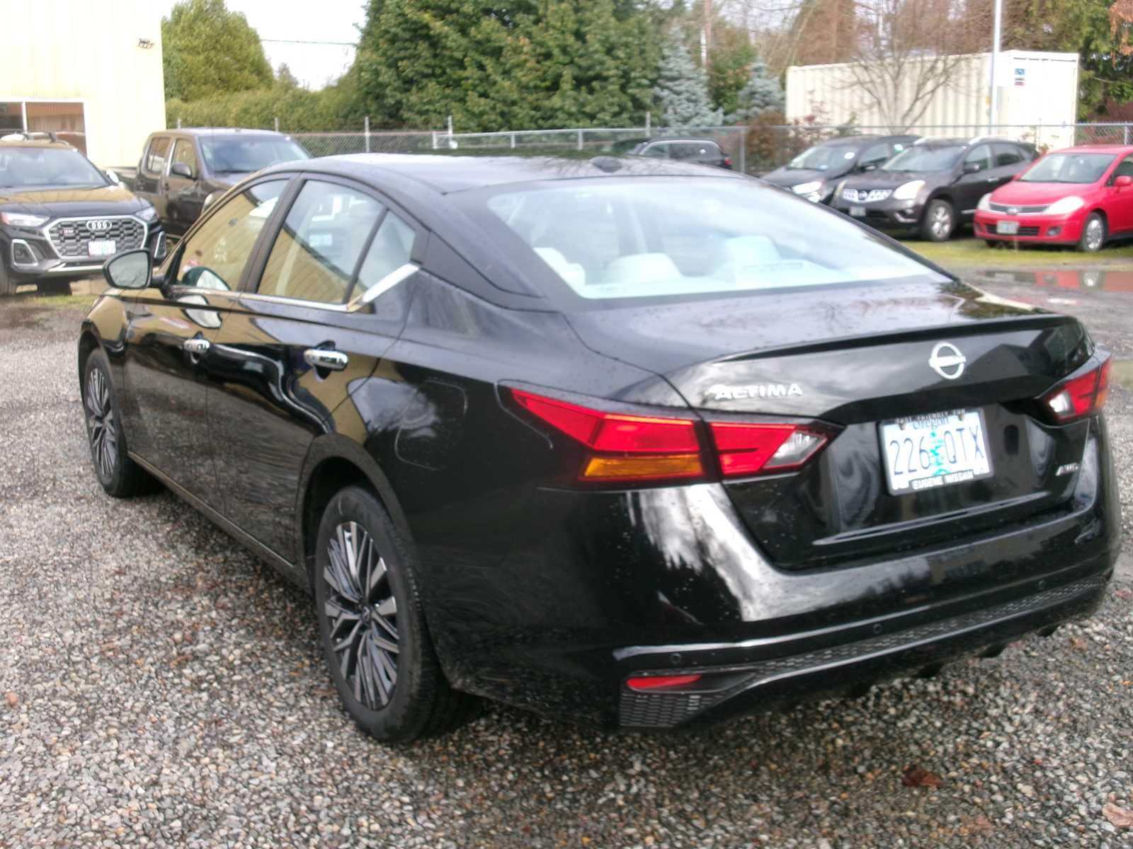 Thumbnail: 2025 Nissan Altima - 3