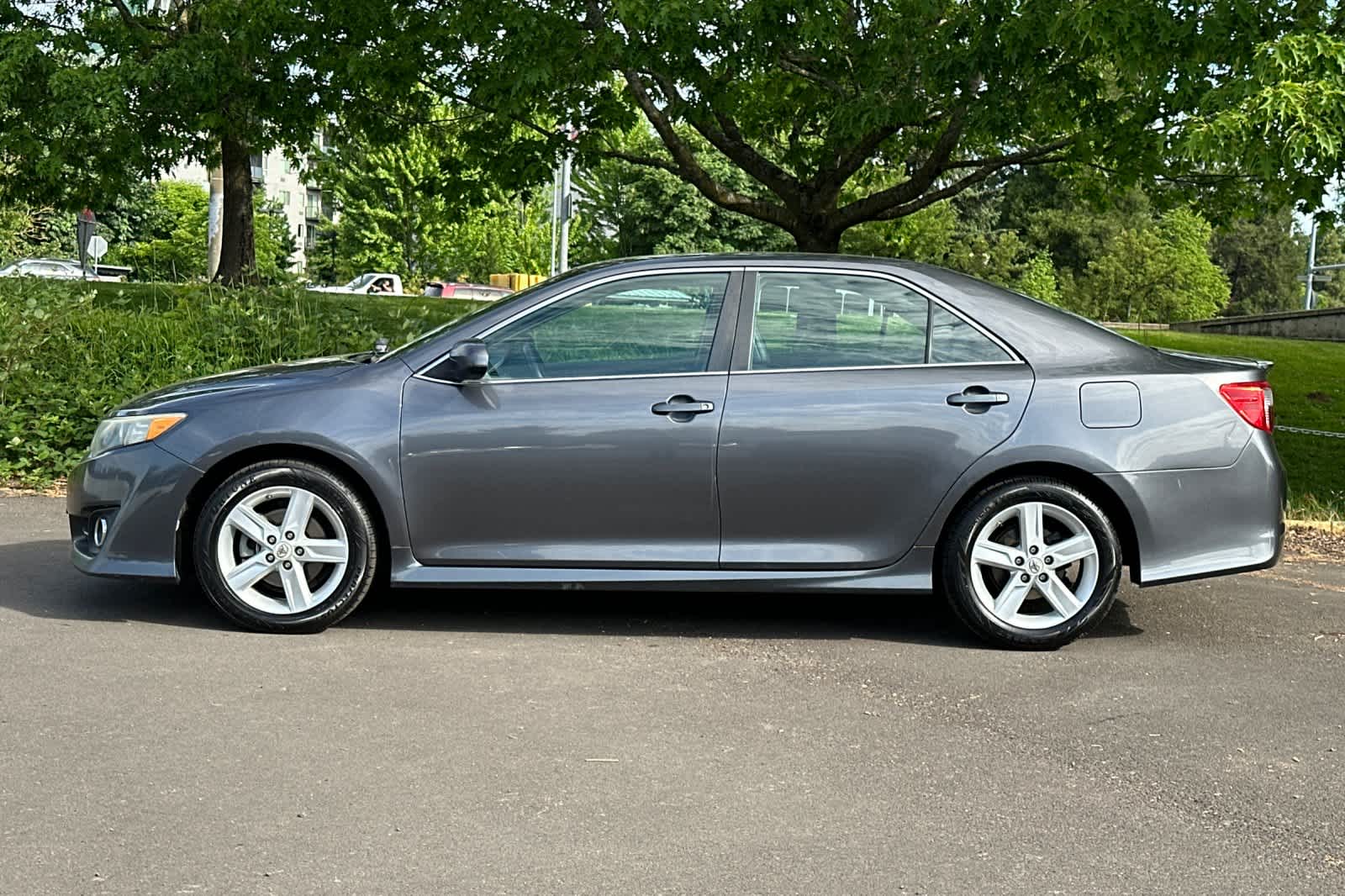 Thumbnail: 2013 Toyota Camry - 5