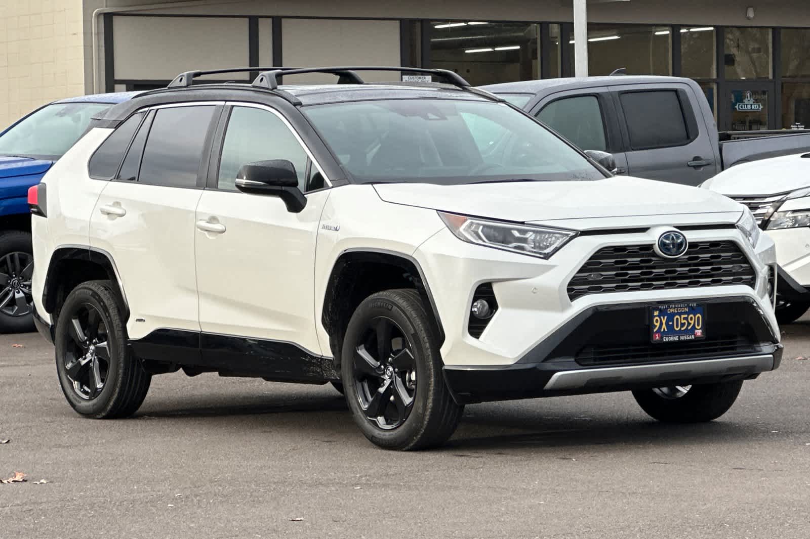 Thumbnail: 2020 Toyota RAV4 - 9