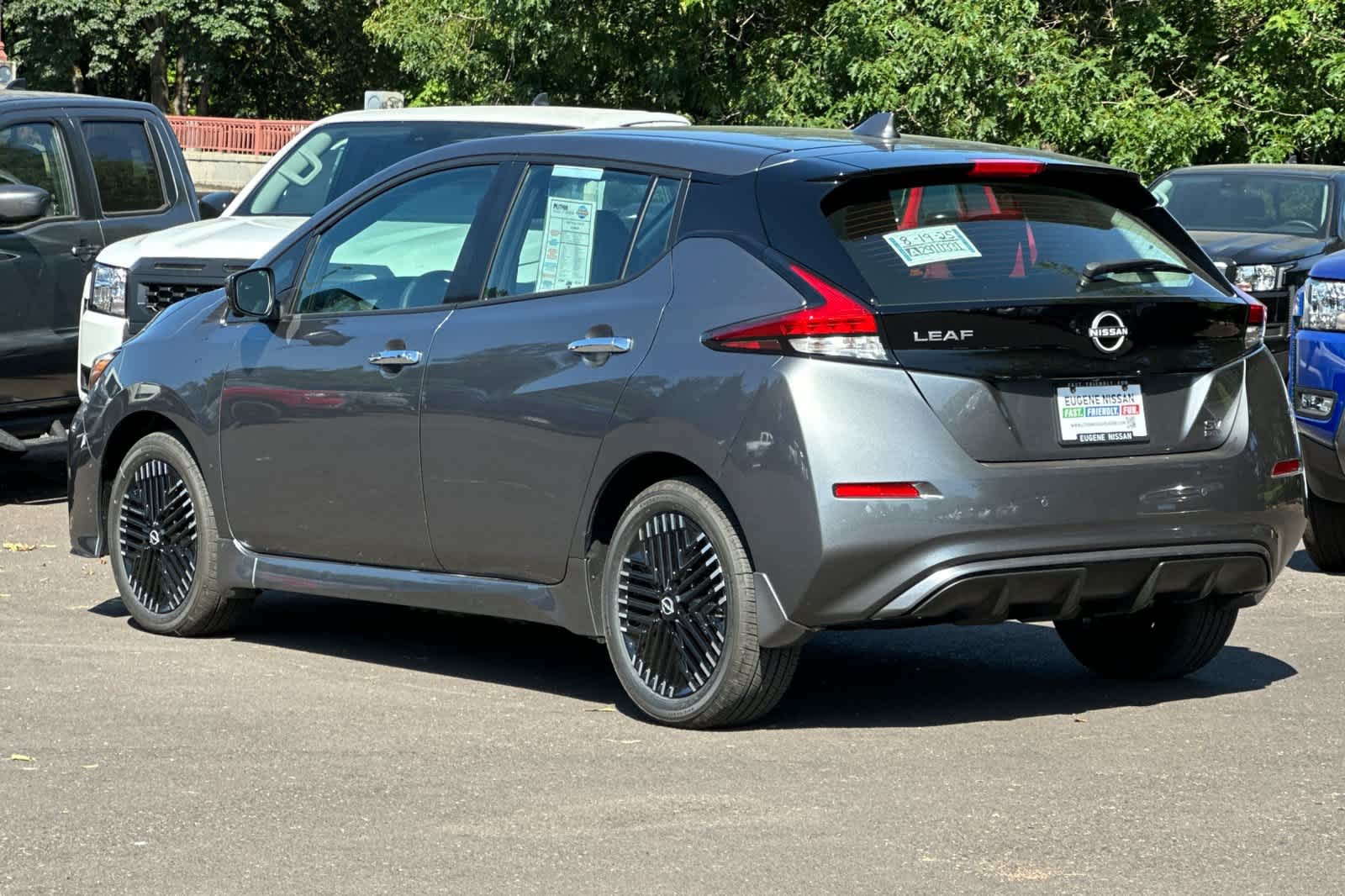 2025 Nissan Leaf SV Plus 6