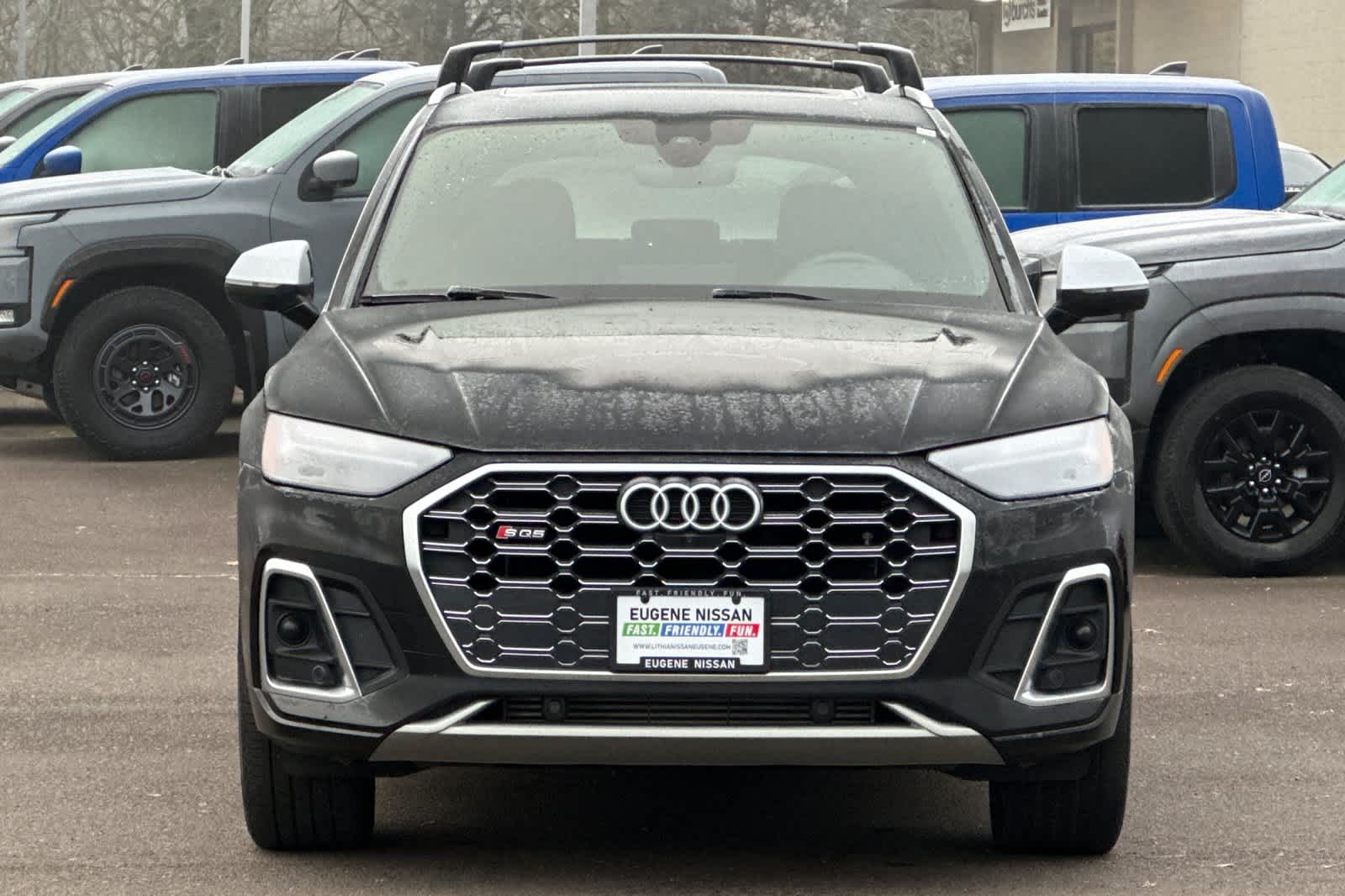 Thumbnail: 2022 Audi SQ5 - 10