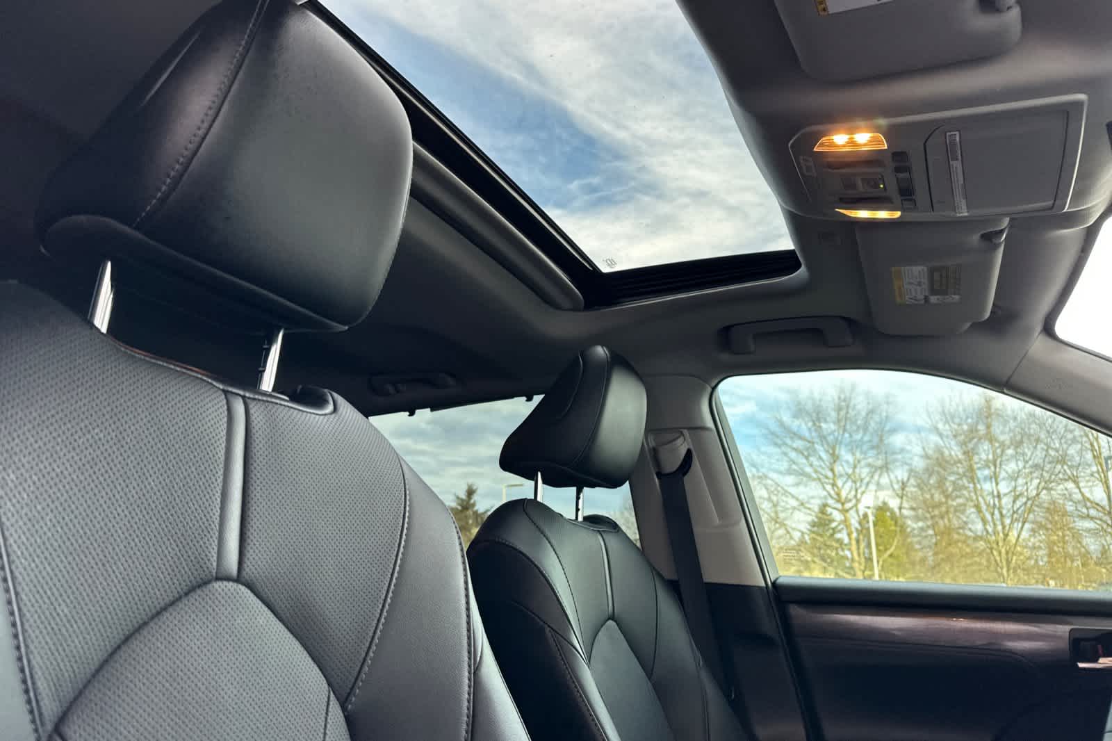 Thumbnail: 2021 Toyota Highlander - 18