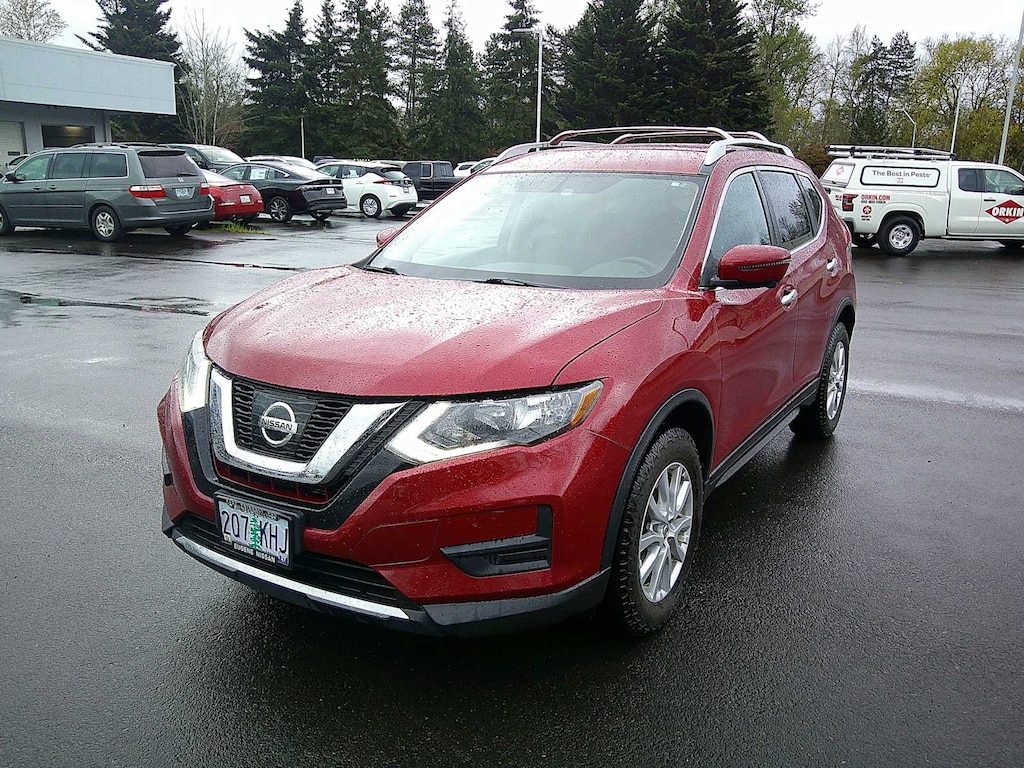 Used 2017 Nissan Rogue SV SUV