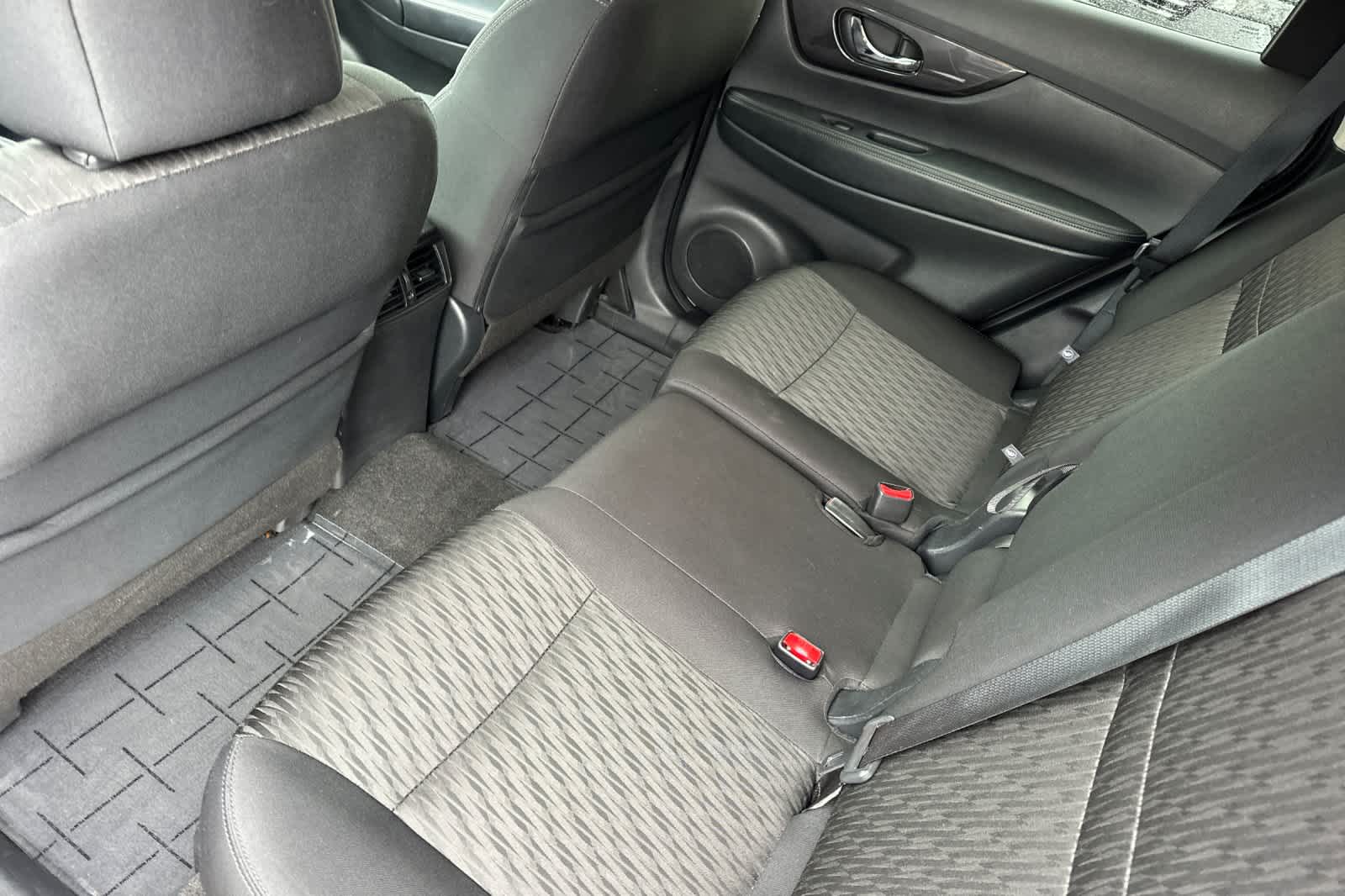 Thumbnail: 2020 Nissan Rogue - 4