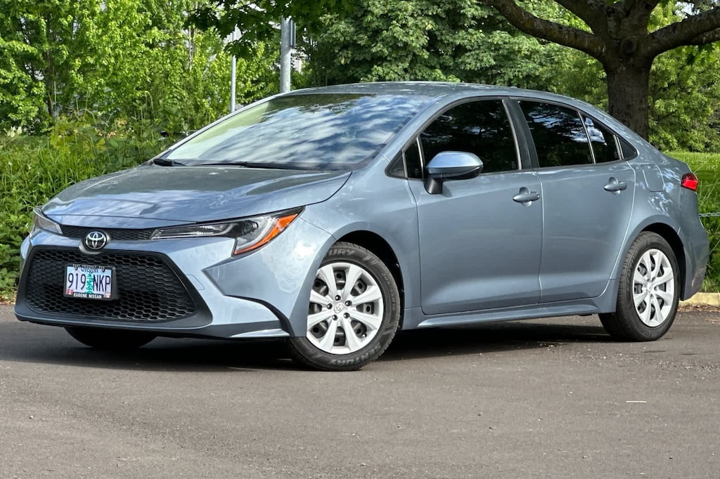 Used 2022 Toyota Corolla LE Sedan