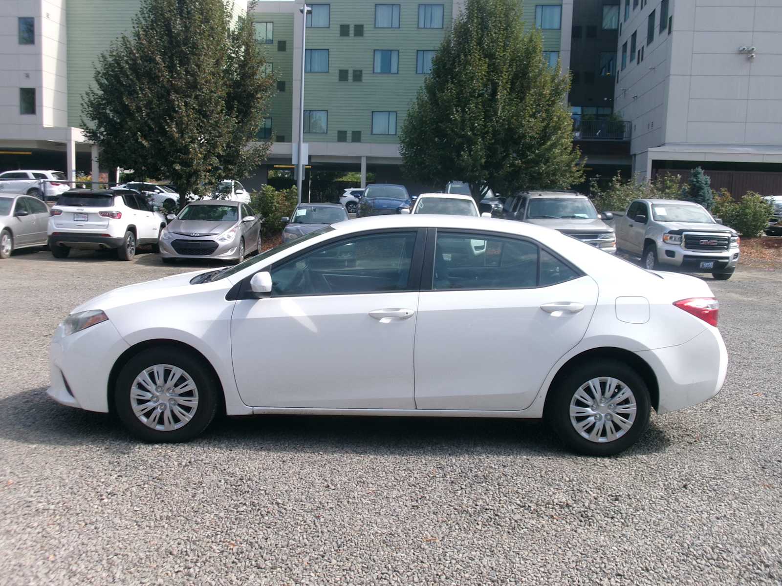 Thumbnail: 2016 Toyota Corolla - 2