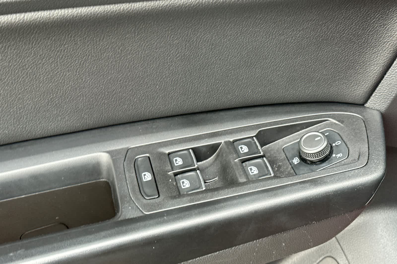 Thumbnail: 2019 Volkswagen Atlas - 13