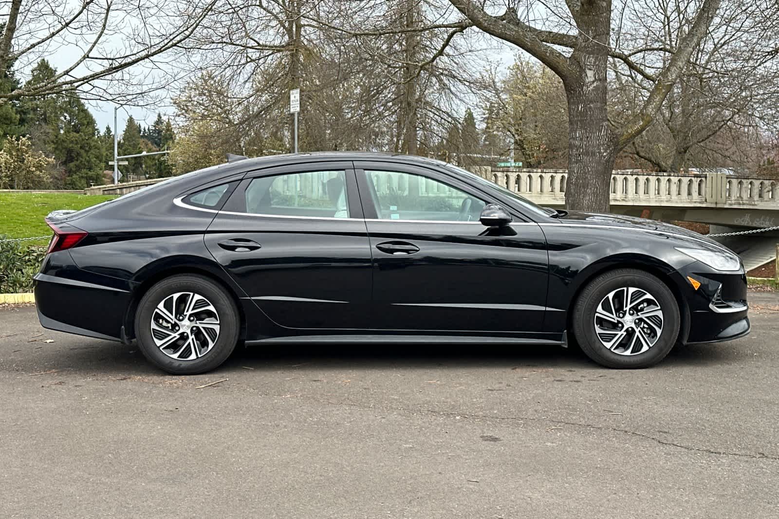 Thumbnail: 2023 Hyundai Sonata - 8