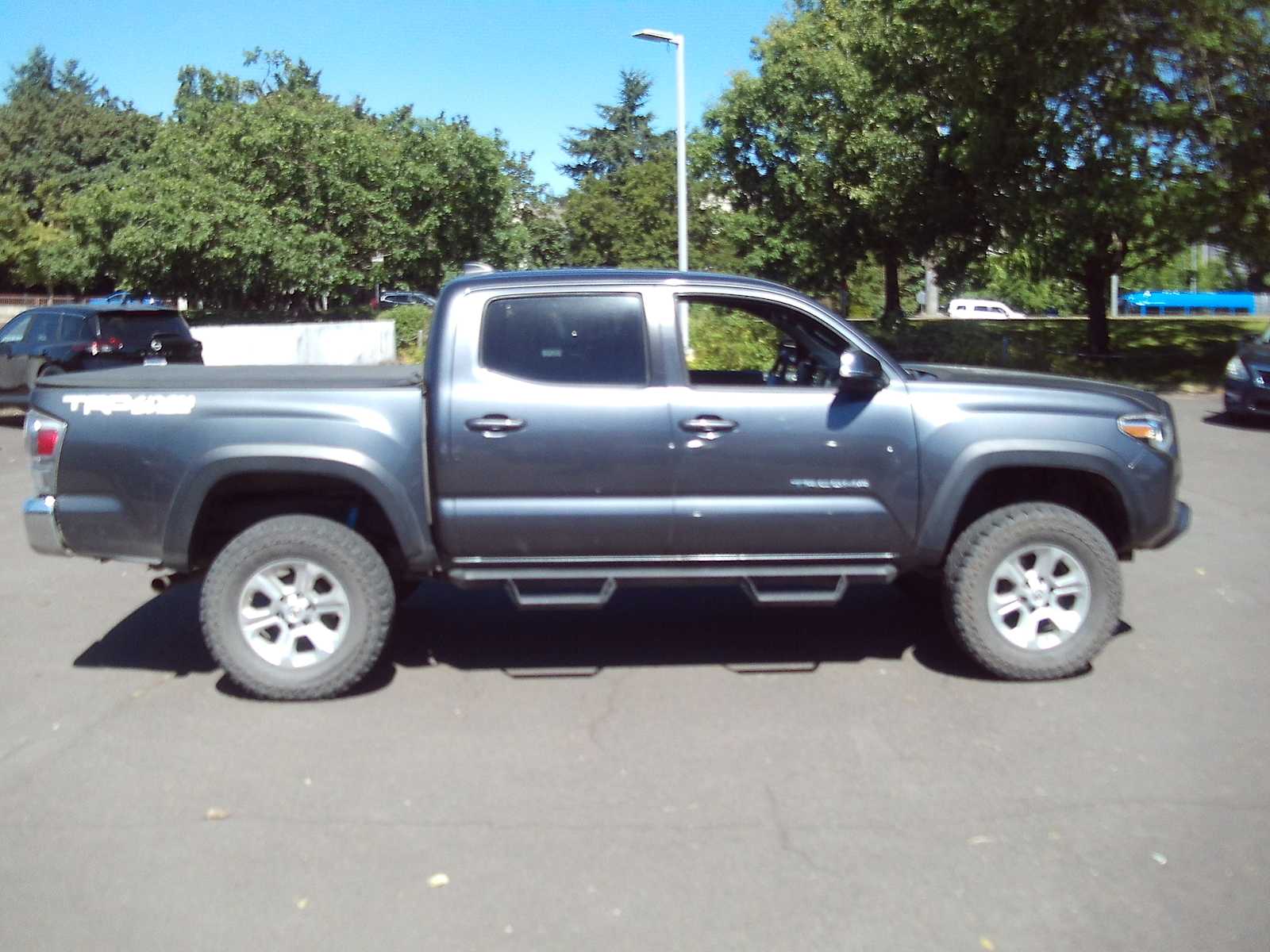 Thumbnail: 2021 Toyota Tacoma - 5