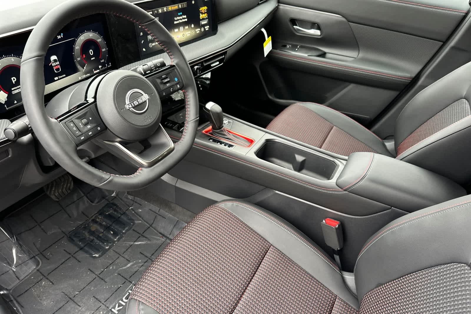 Thumbnail: 2025 Nissan Kicks - 11