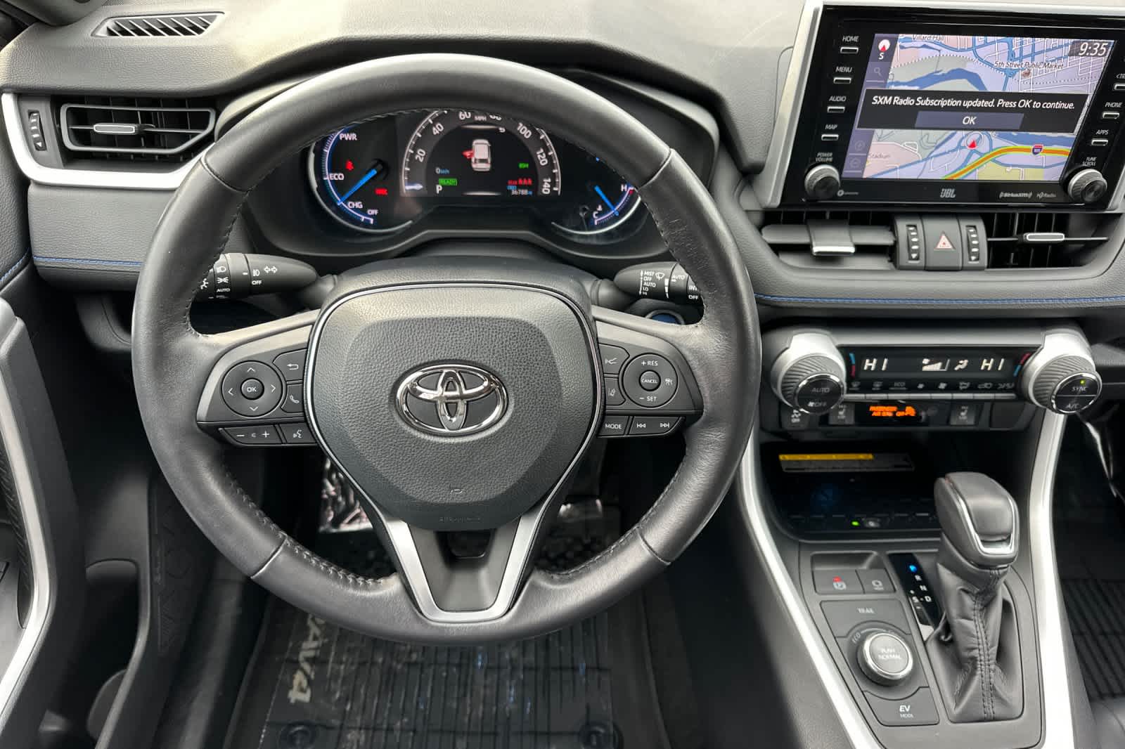 Thumbnail: 2020 Toyota RAV4 - 14