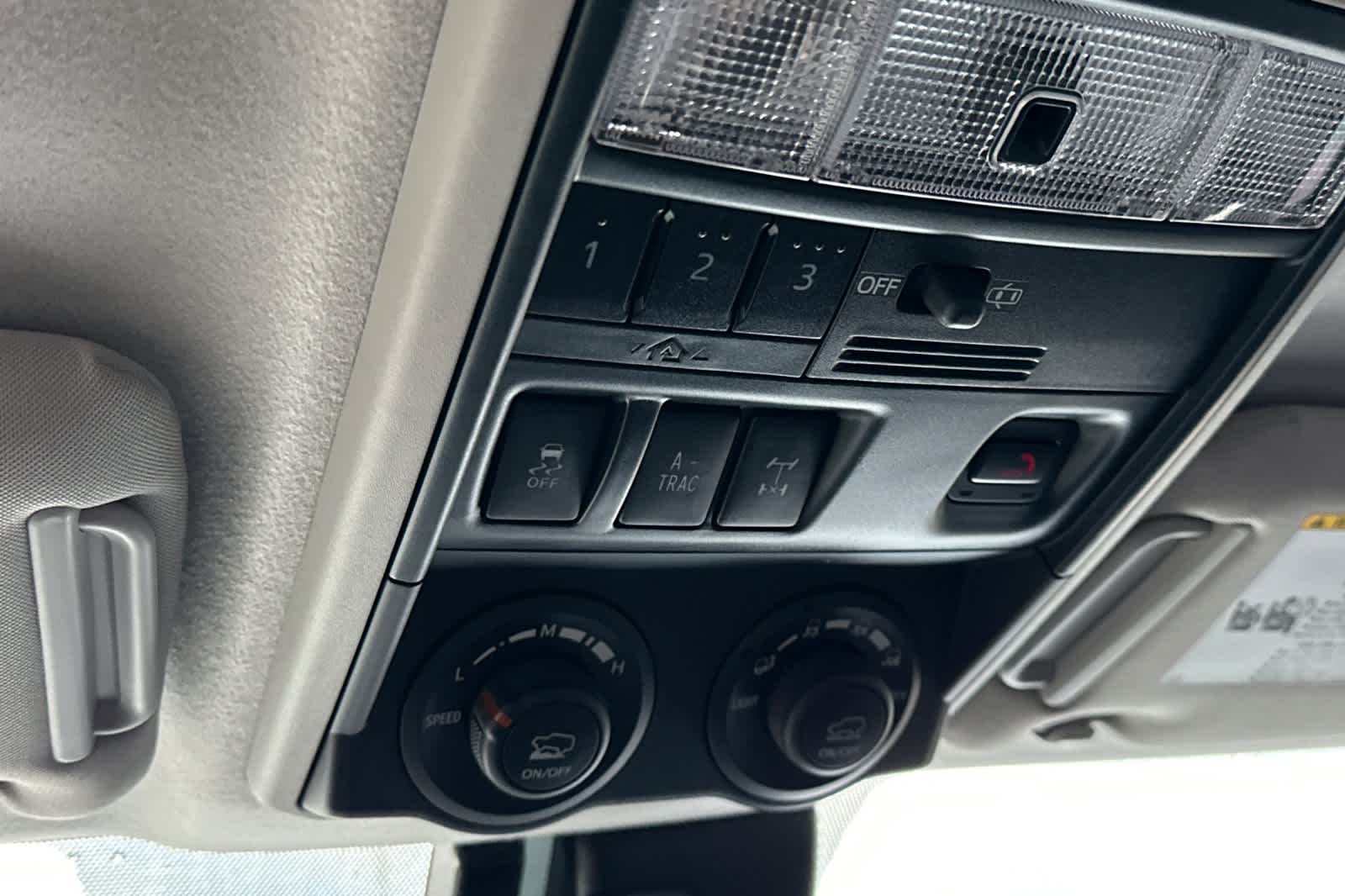 Thumbnail: 2022 Toyota 4Runner - 30